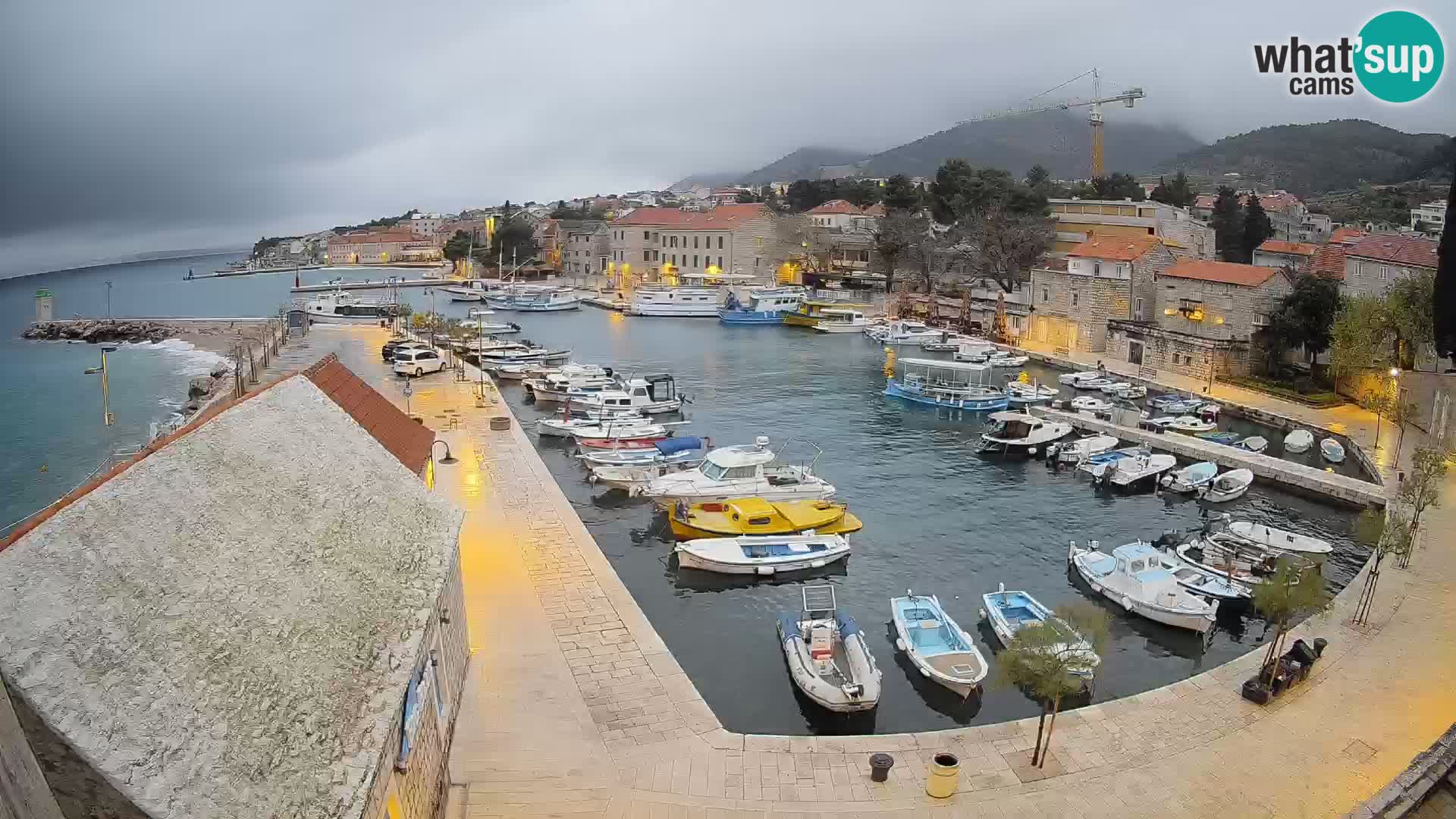 Webcam Bol Harbour – Live View of Bol Riva & Marina