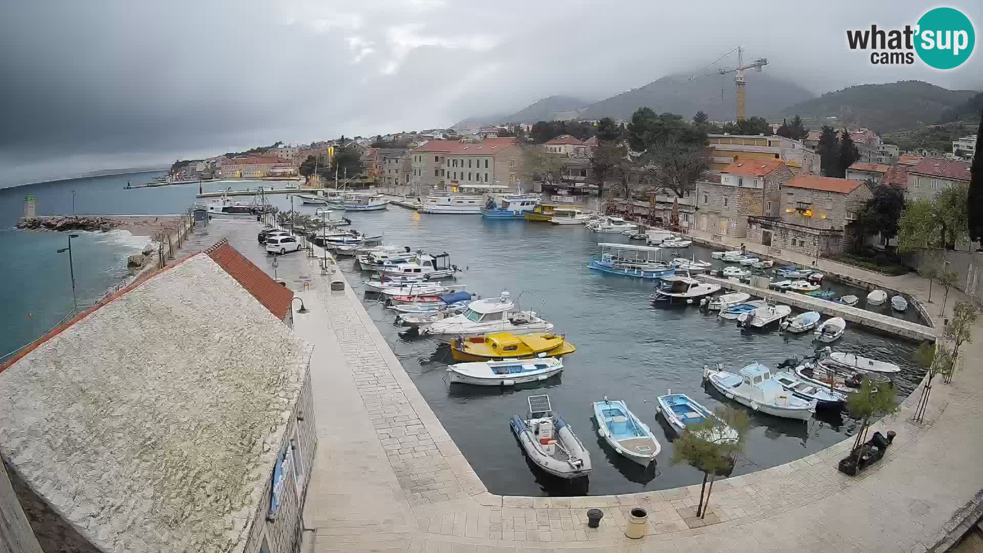 Webcam Bol Harbour – Live View of Bol Riva & Marina