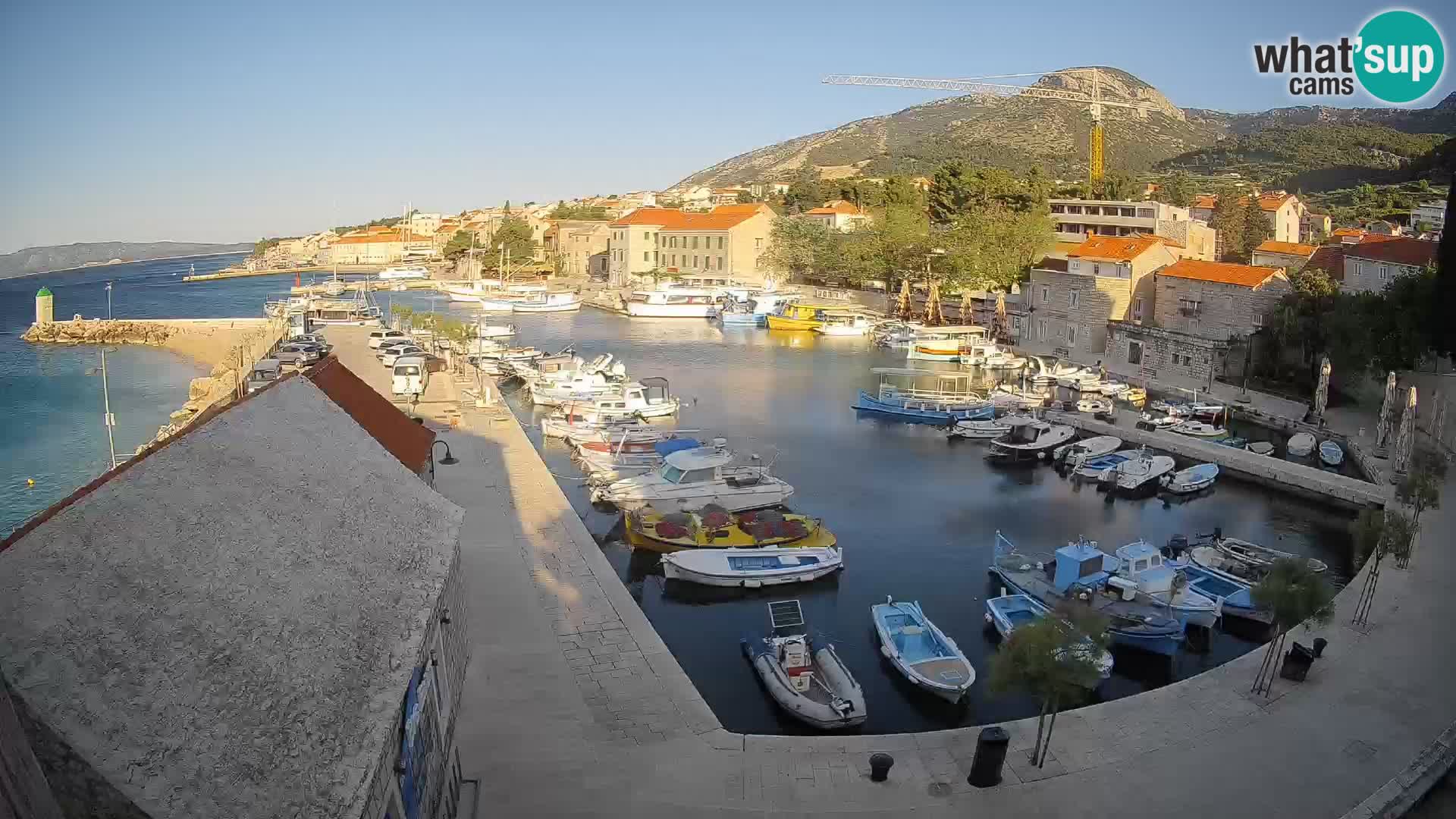 Webcam Bol Hafen – Liveblick auf Bol Riva & Marina