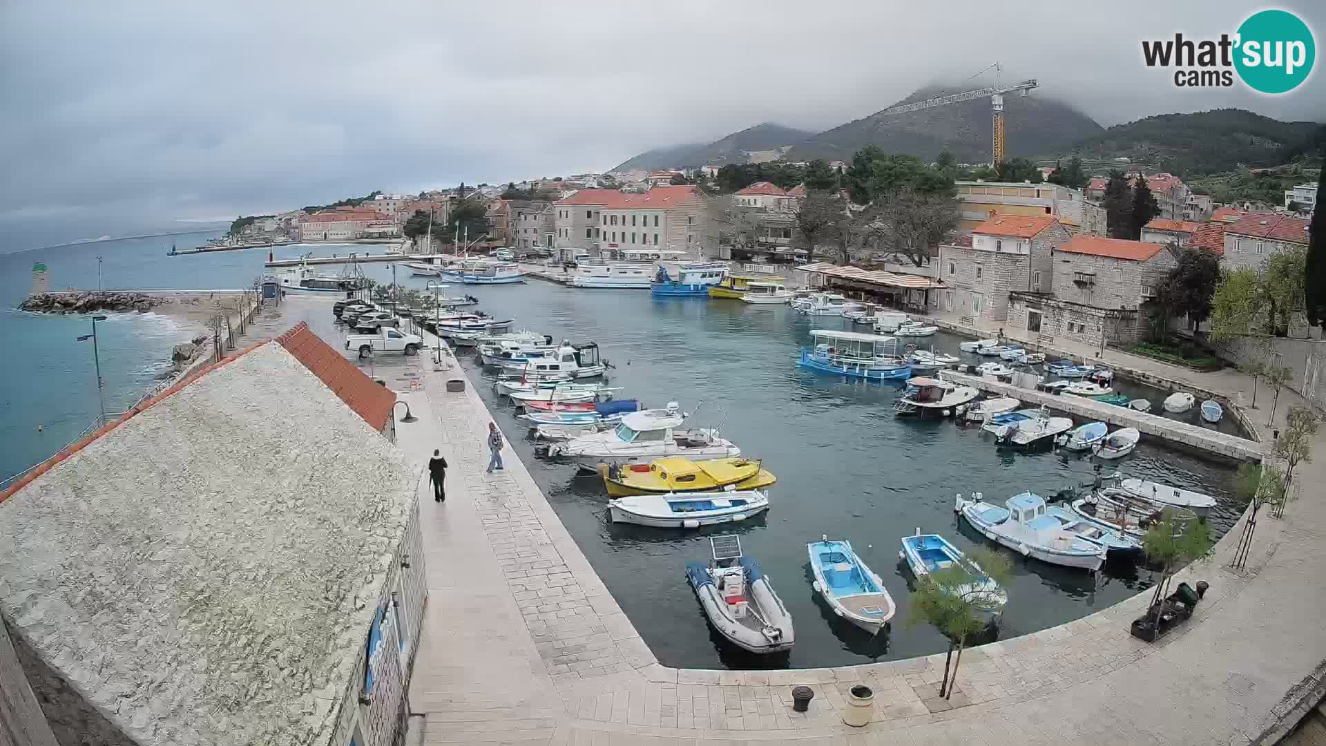 Webcam Bol Harbour – Live View of Bol Riva & Marina