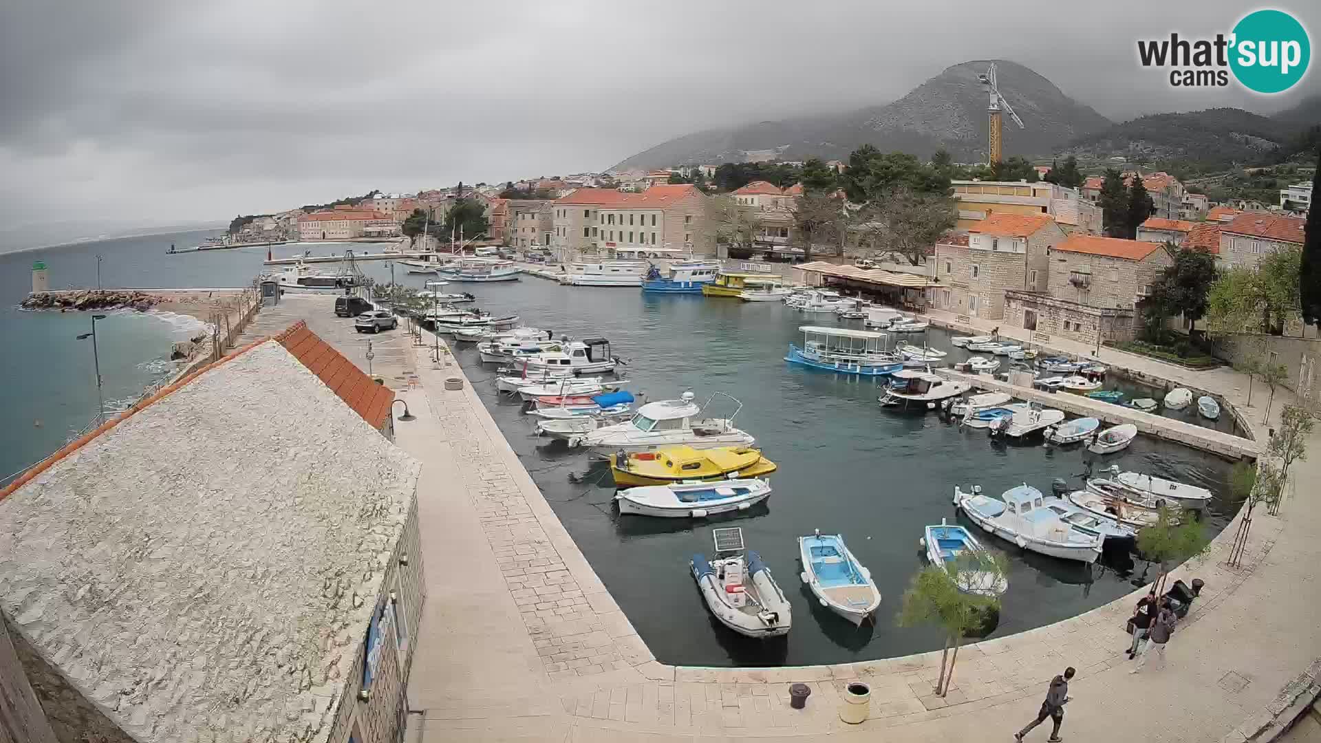 Webcam Bol Harbour – Live View of Bol Riva & Marina