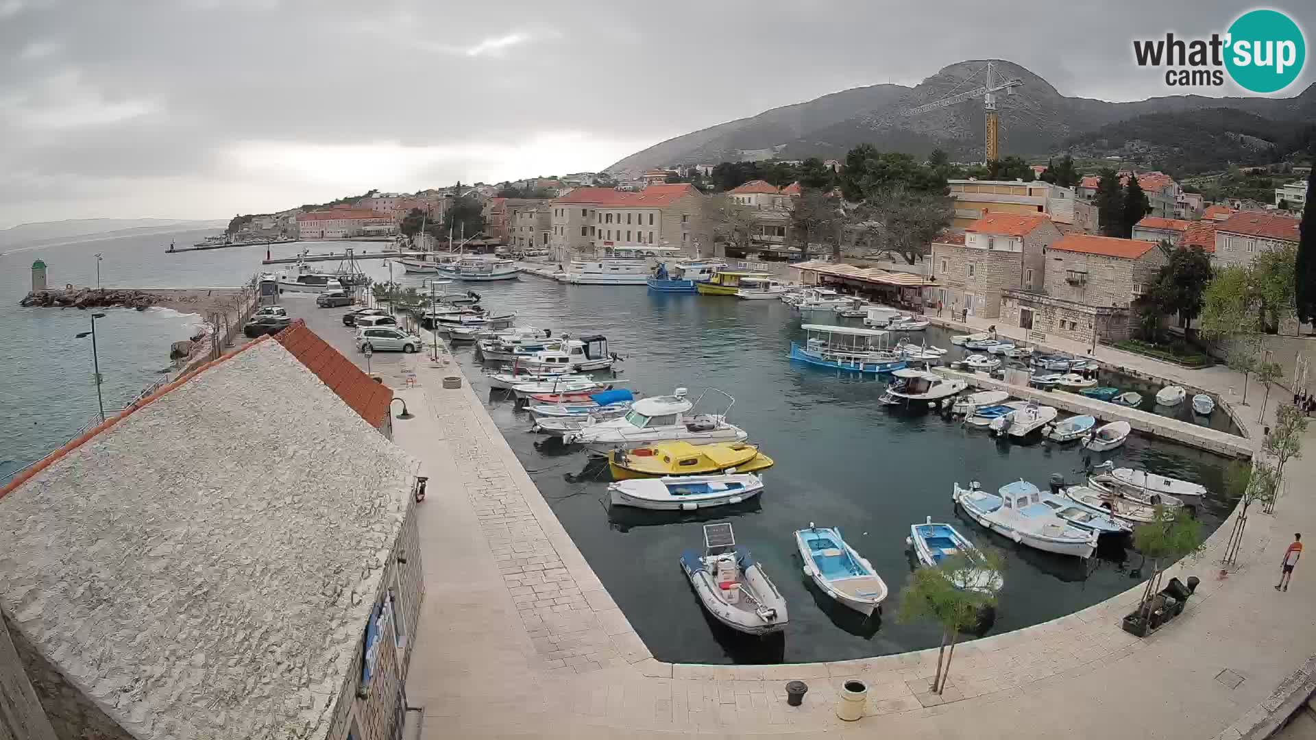 Webcam Bol Hafen – Liveblick auf Bol Riva & Marina