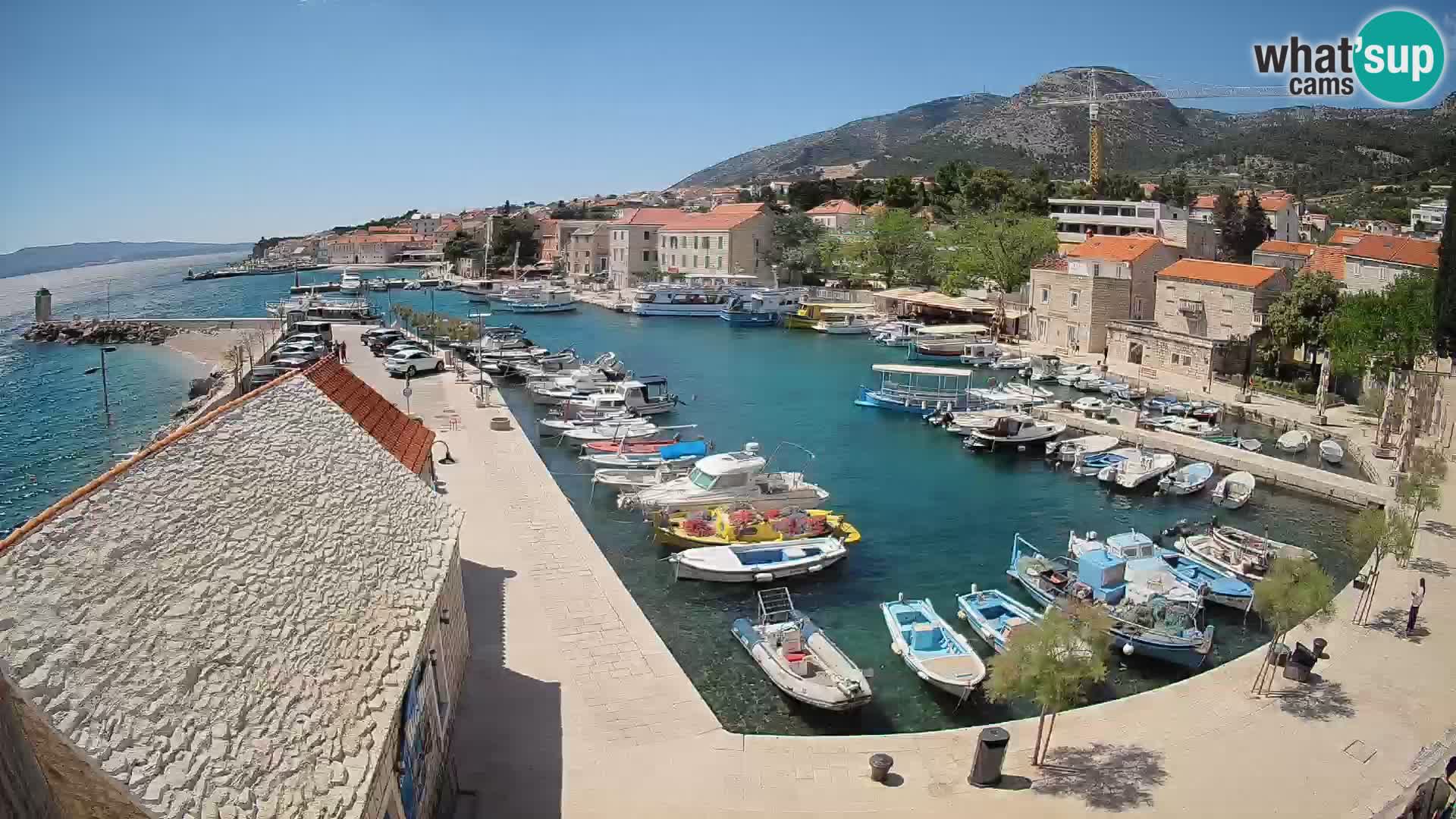 Webcam Bol Harbour – Live View of Bol Riva & Marina