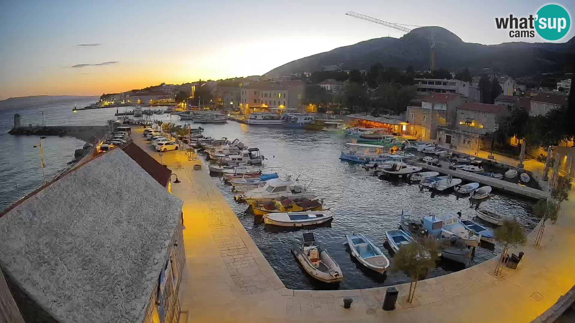 Webcam Bol Harbour – Live View of Bol Riva & Marina