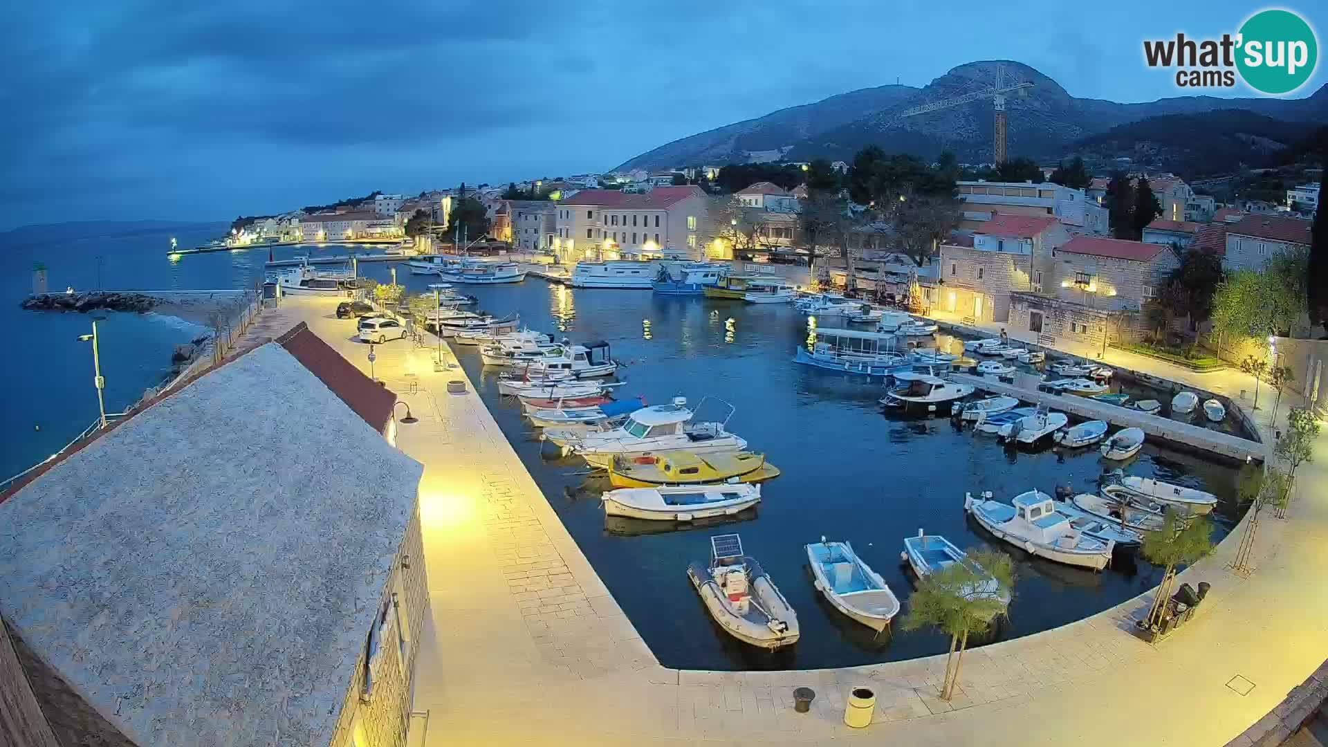 Webcam Bol Hafen – Liveblick auf Bol Riva & Marina