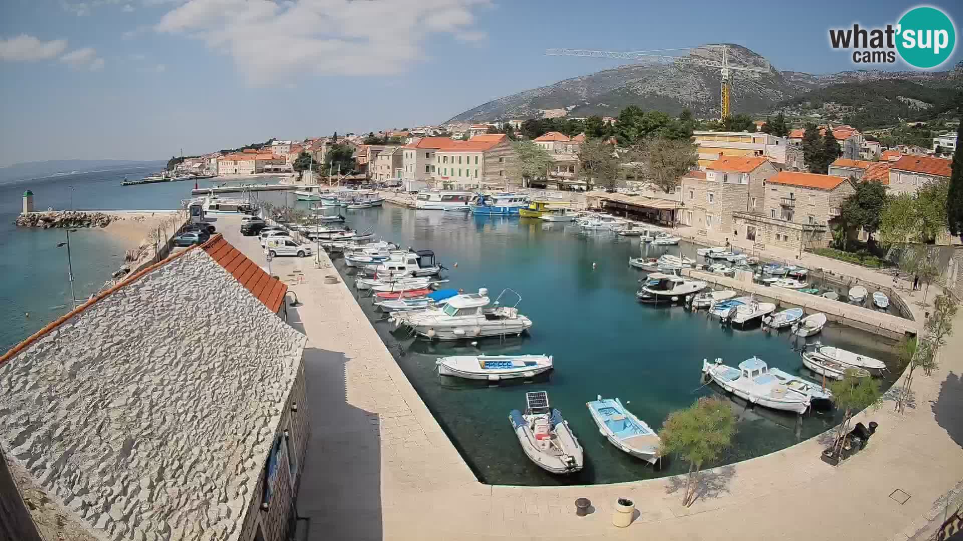 Webcam Bol Hafen – Liveblick auf Bol Riva & Marina