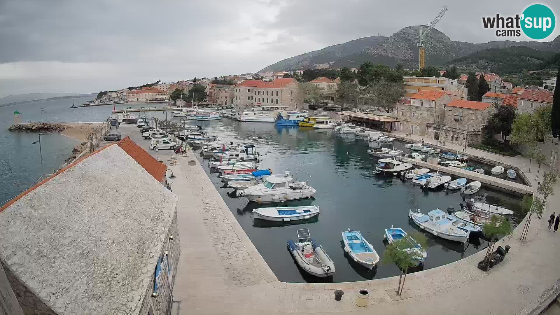 Webcam Bol Hafen – Liveblick auf Bol Riva & Marina