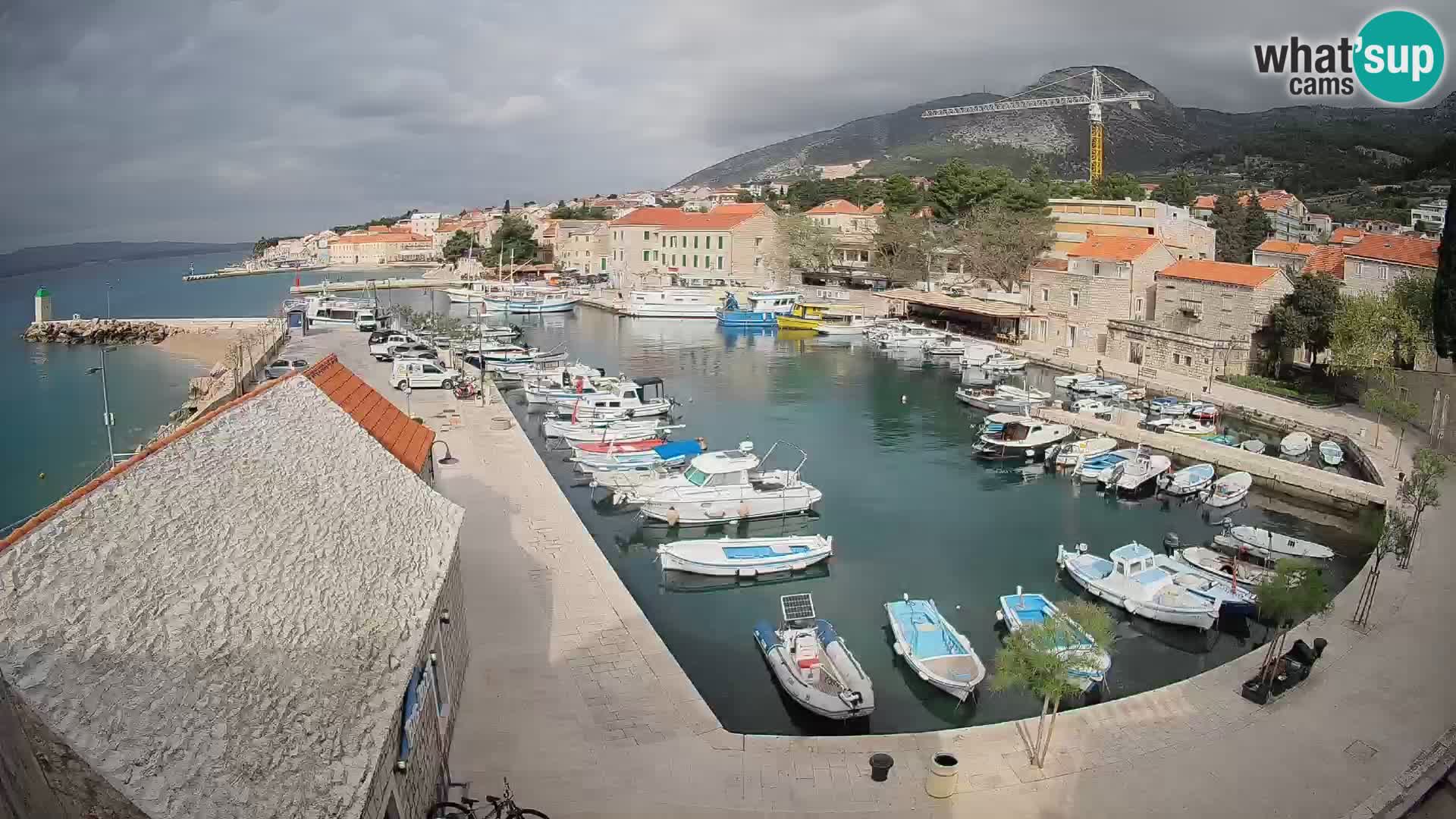 Webcam Bol Hafen – Liveblick auf Bol Riva & Marina