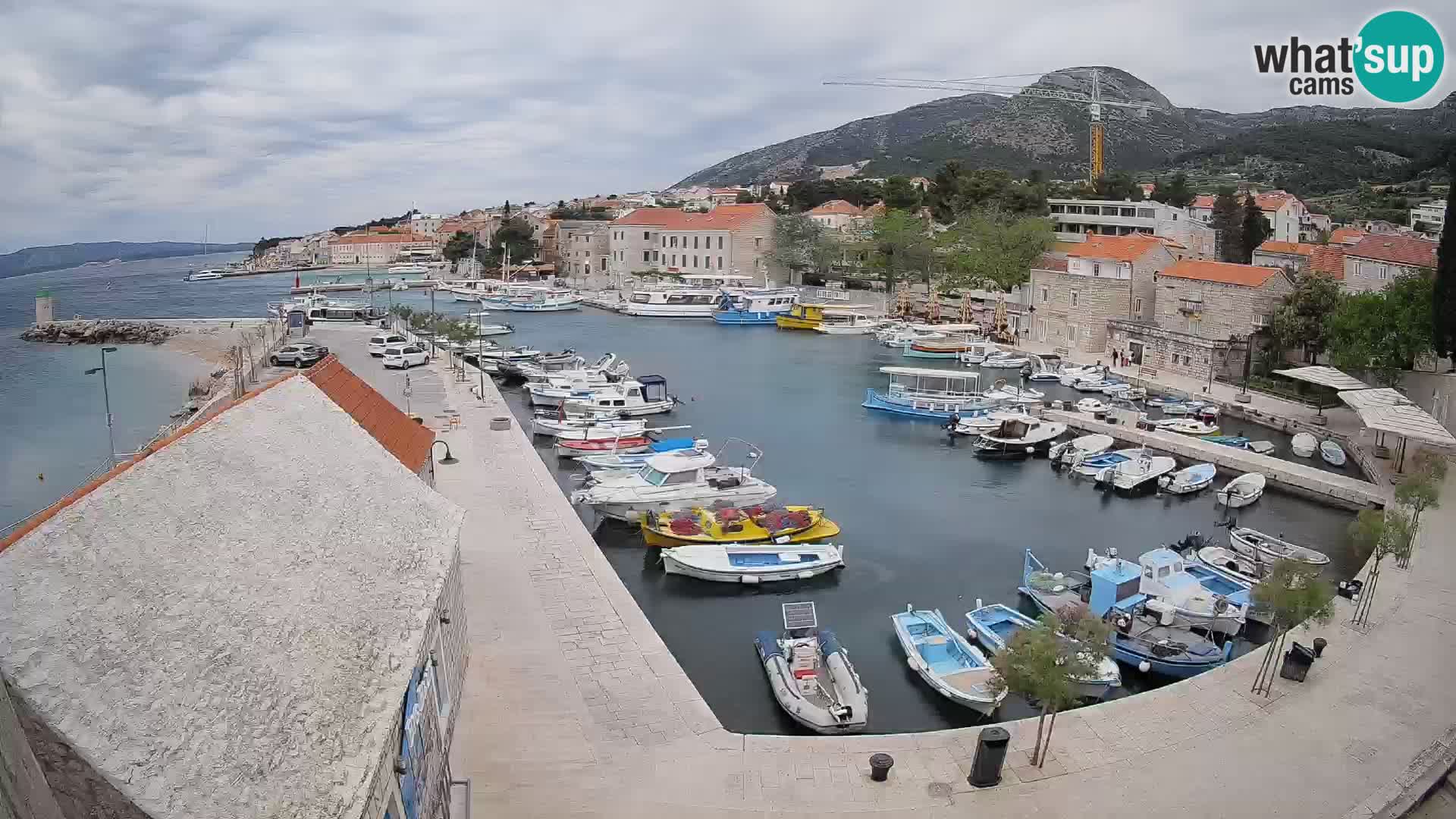 Webcam Bol Harbour – Live View of Bol Riva & Marina