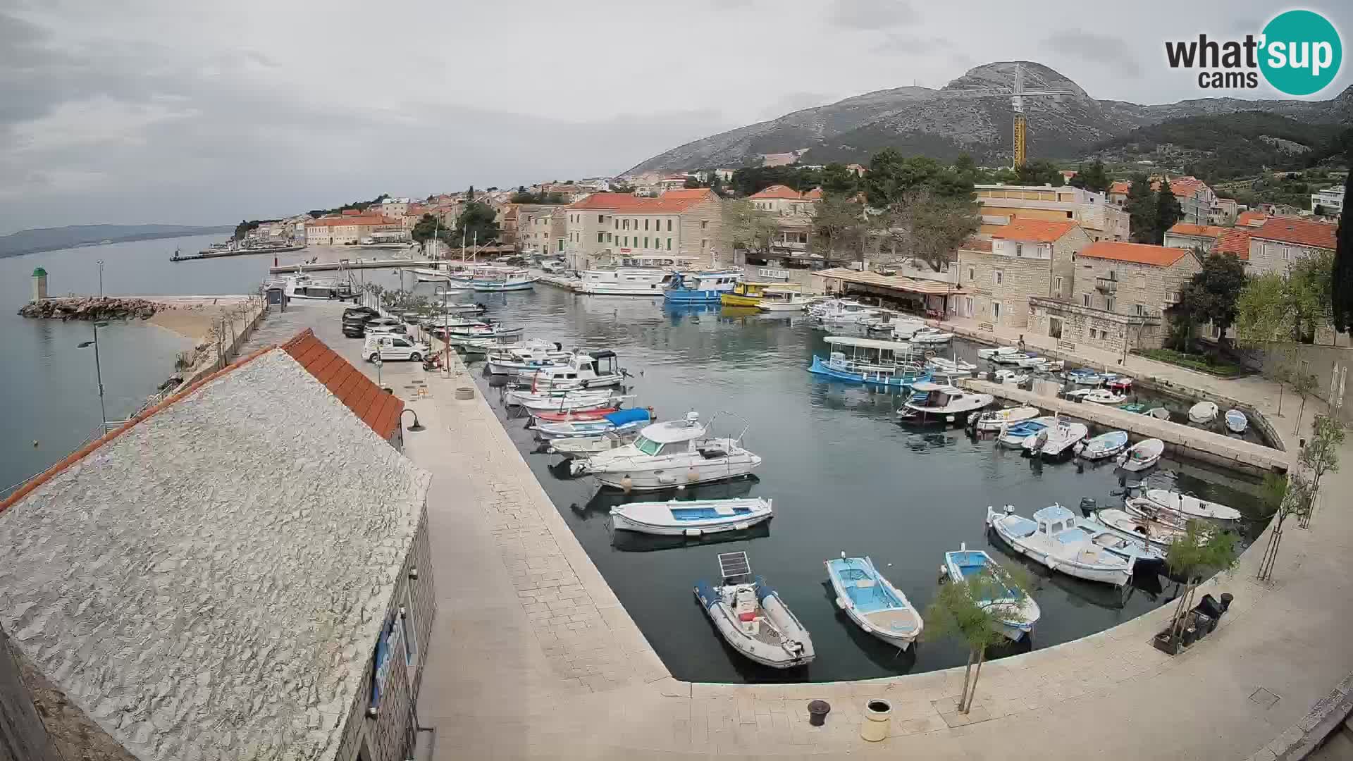 Webcam Bol Harbour – Live View of Bol Riva & Marina