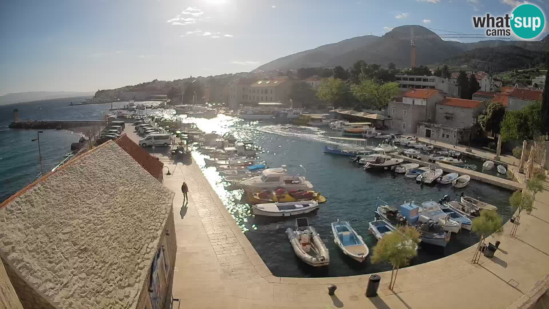 Webcam Bol Hafen – Liveblick auf Bol Riva & Marina
