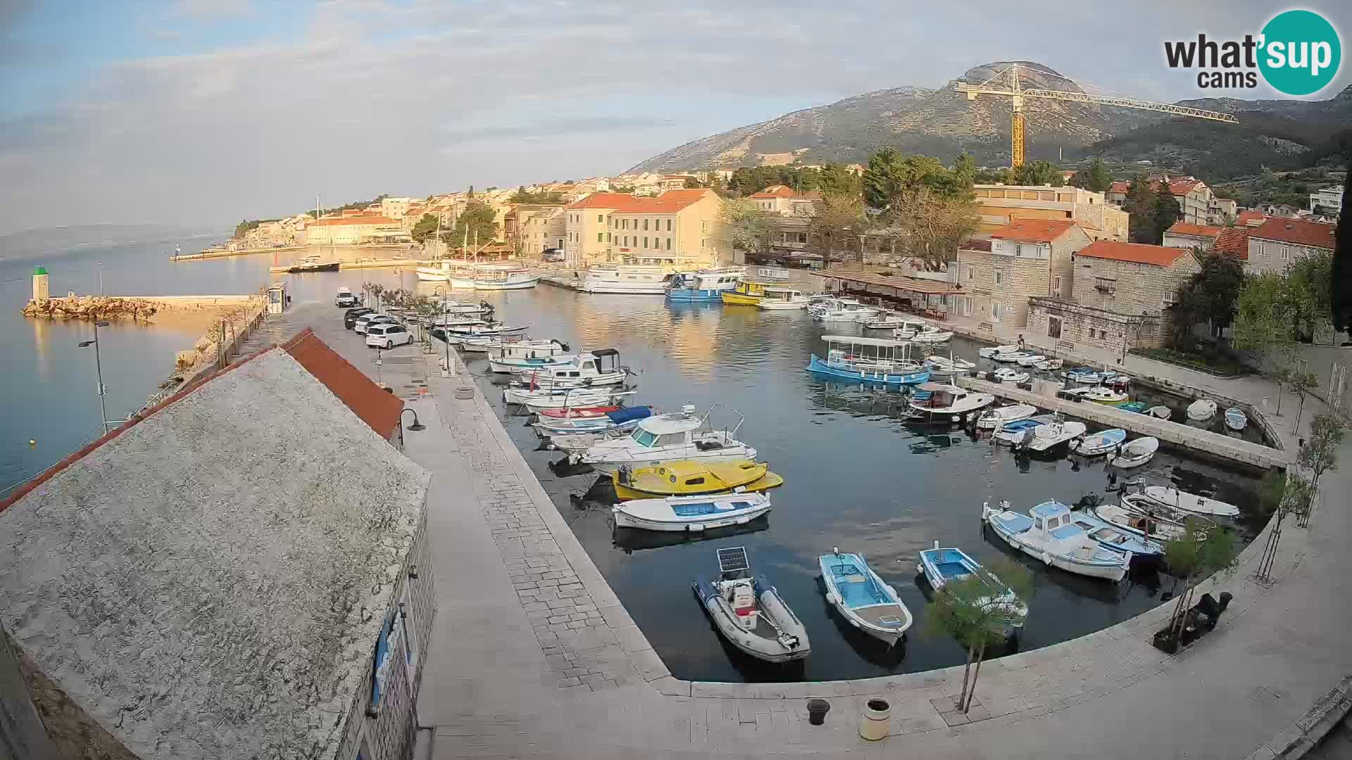 Webcam Bol Harbour – Live View of Bol Riva & Marina
