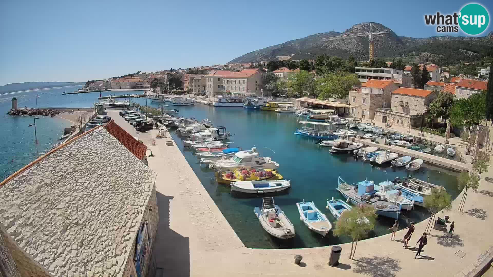 Webcam Bol Hafen – Liveblick auf Bol Riva & Marina