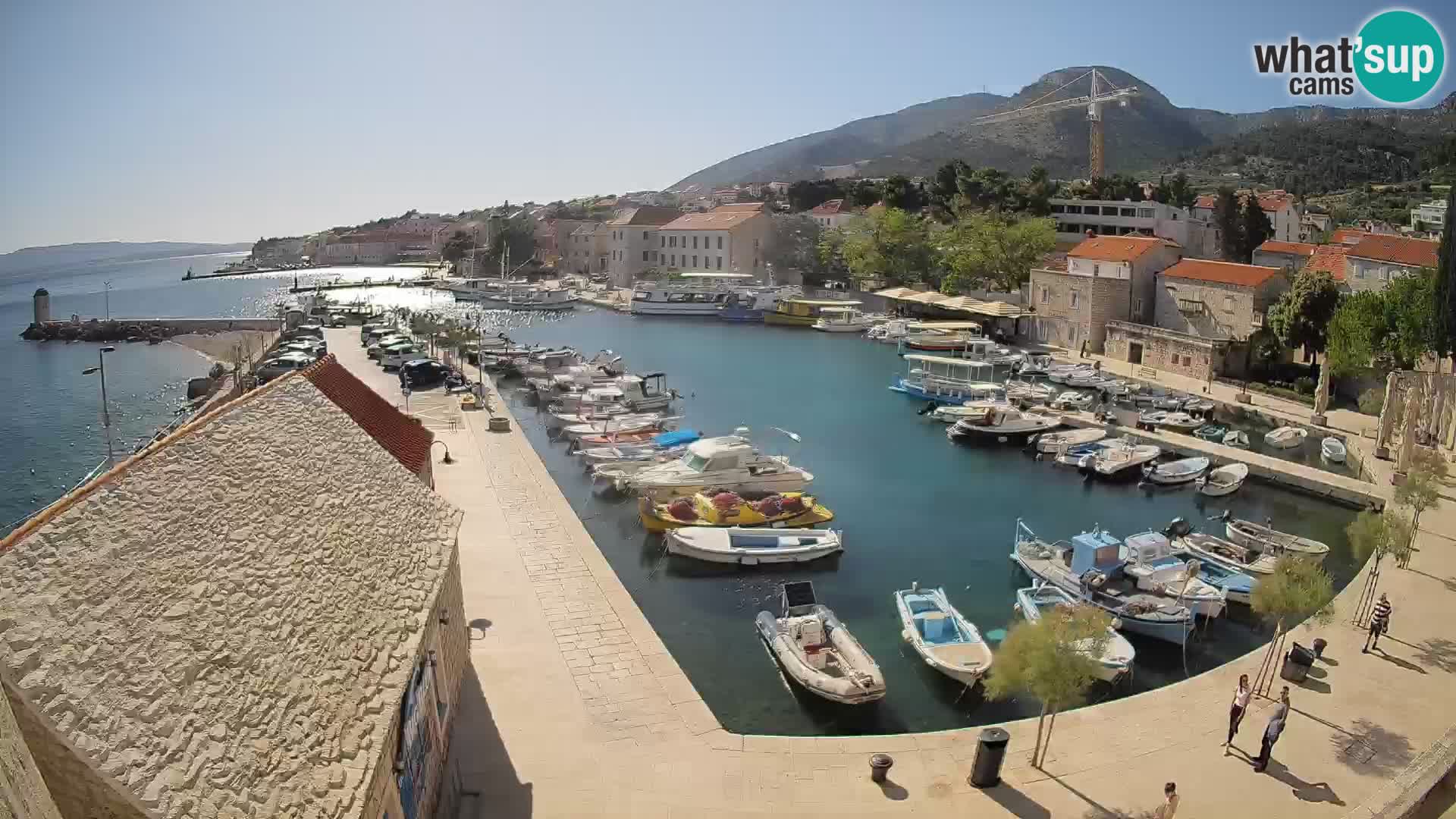 Webcam Bol Harbour – Live View of Bol Riva & Marina