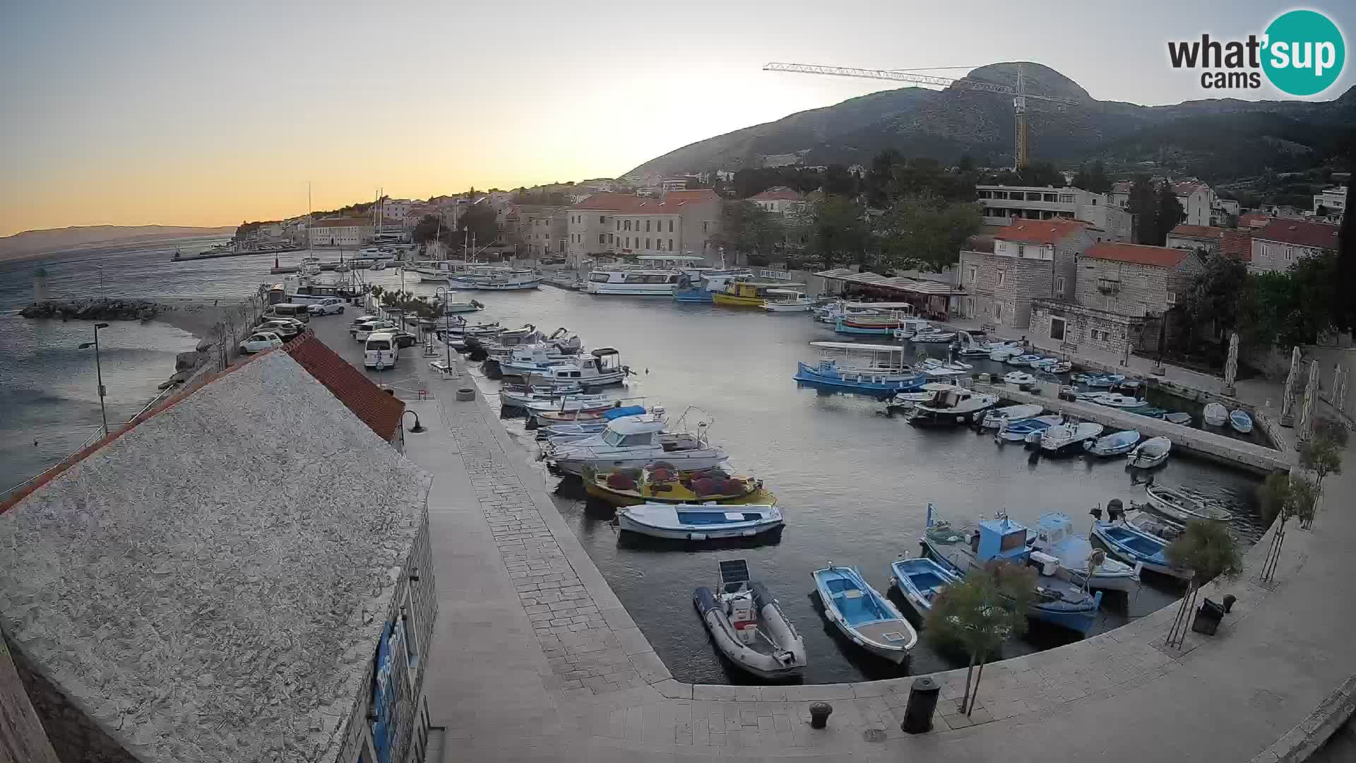 Webcam Bol Harbour – Live View of Bol Riva & Marina