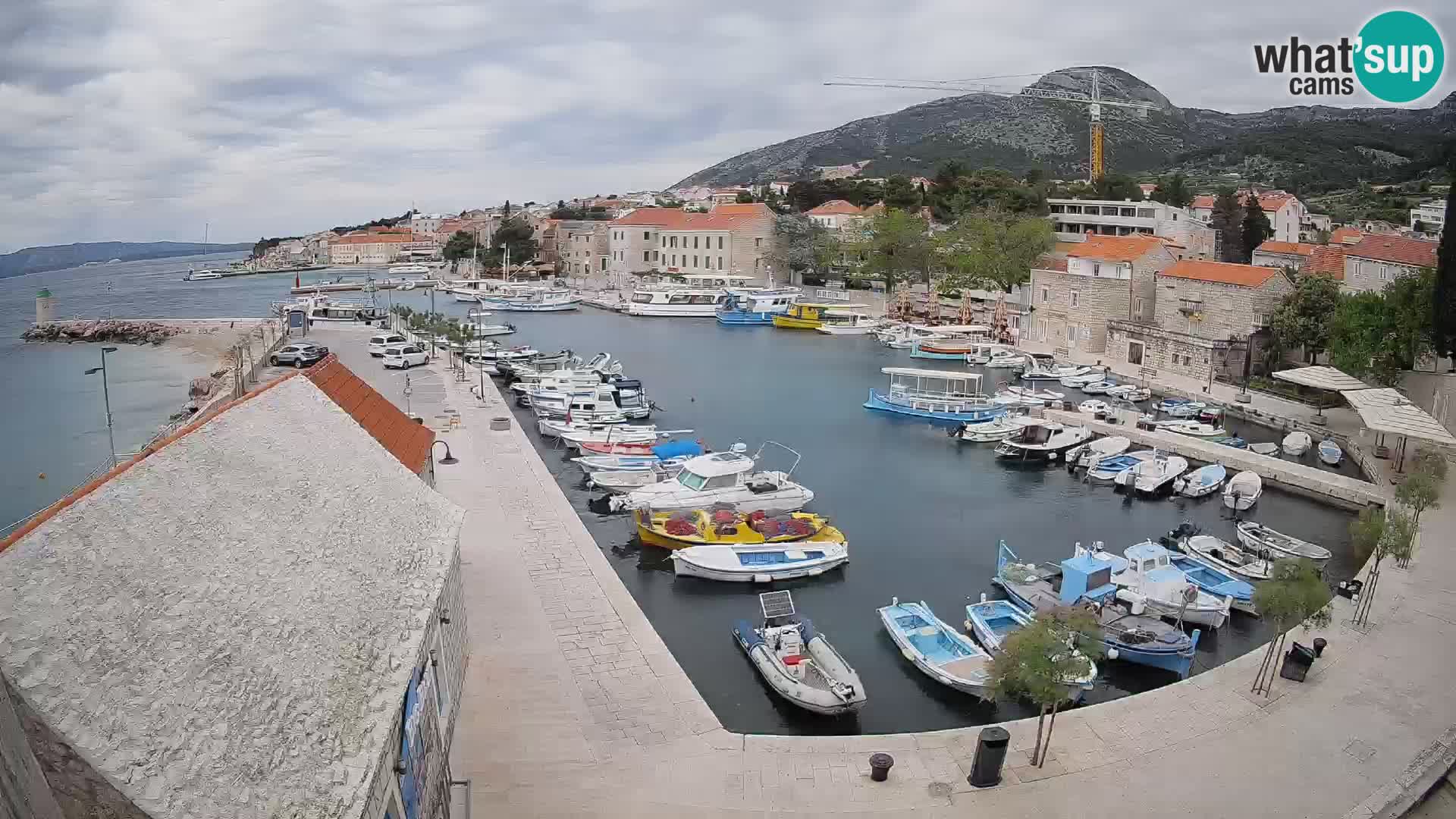 Webcam Bol Harbour – Live View of Bol Riva & Marina