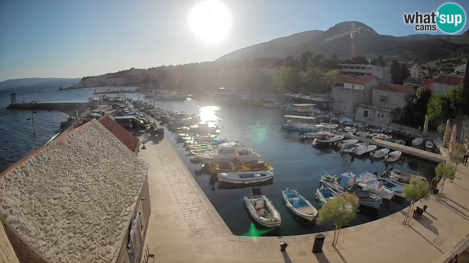 Webcam Bol Harbour – Live View of Bol Riva & Marina