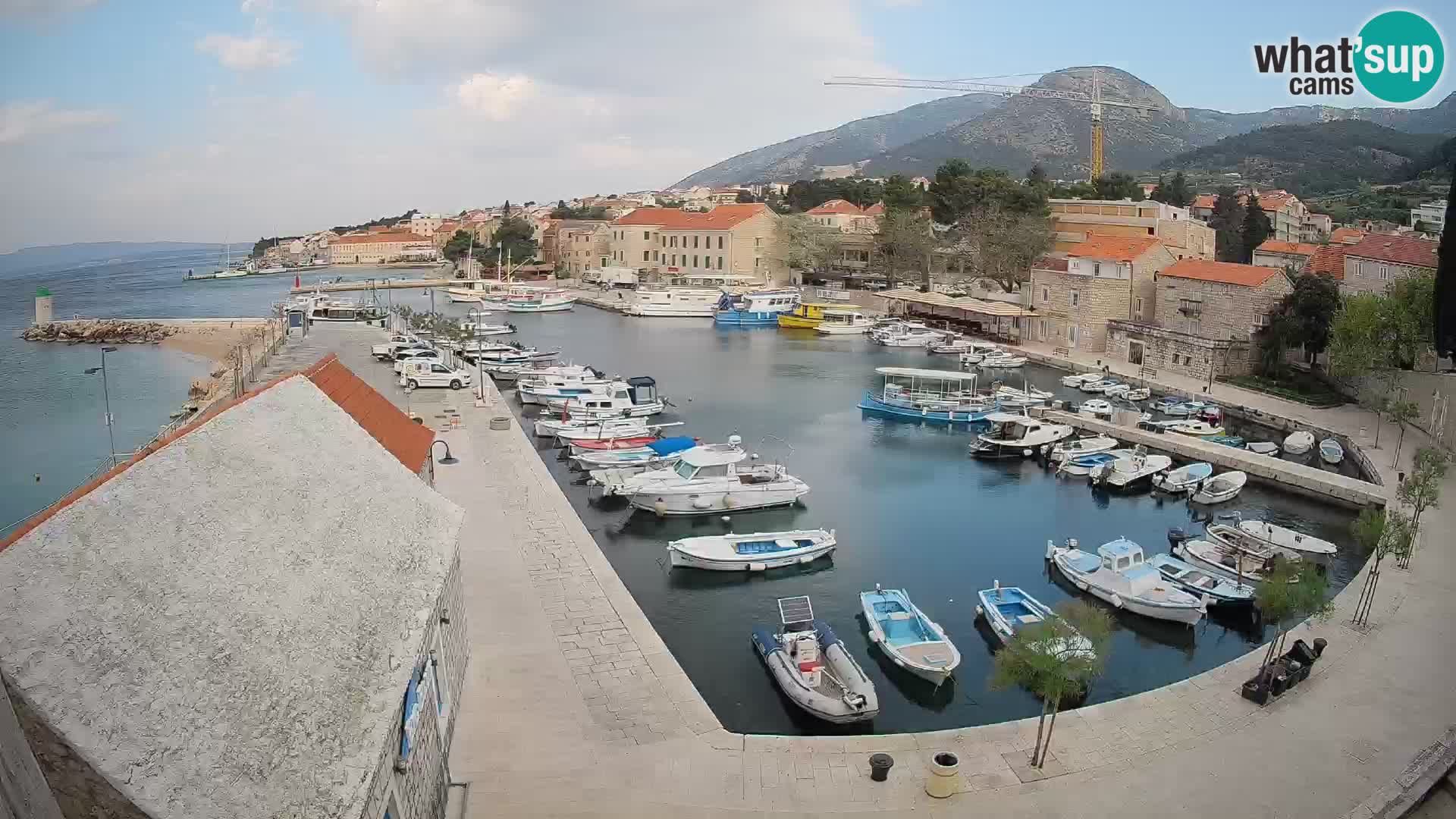 Webcam Bol Hafen – Liveblick auf Bol Riva & Marina