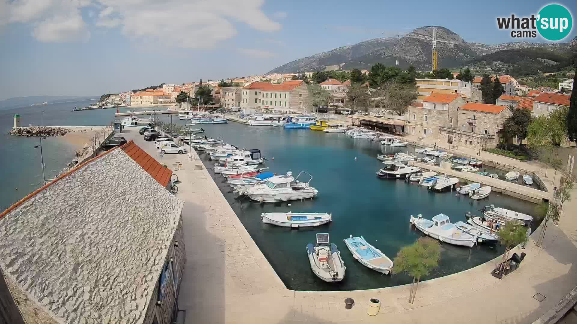 Webcam Bol Hafen – Liveblick auf Bol Riva & Marina