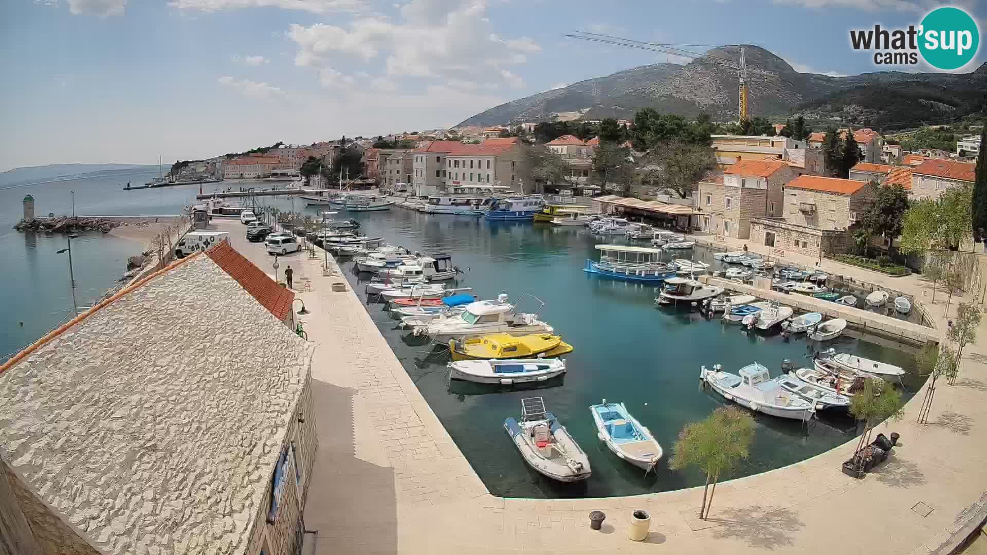 Webcam Bol Hafen – Liveblick auf Bol Riva & Marina