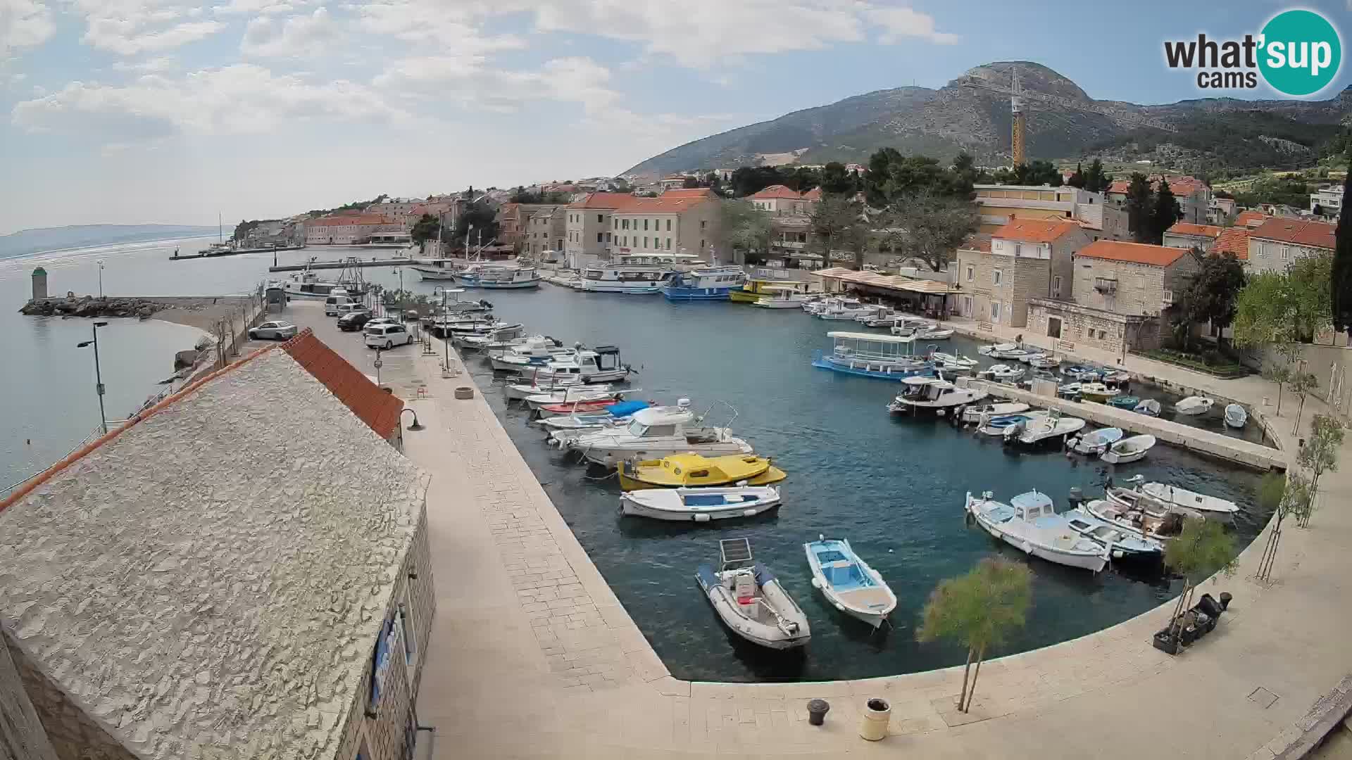 Webcam porto di Bol – Vista live sulla Riva e Marina