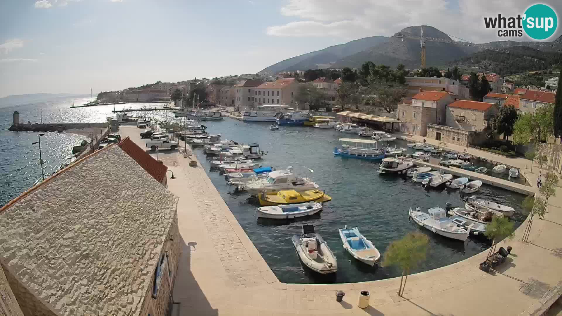 Webcam Bol Harbour – Live View of Bol Riva & Marina