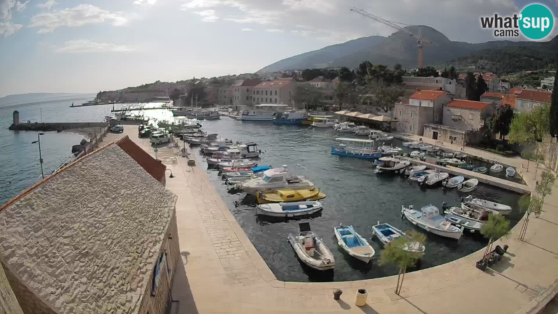 Webcam Bol Hafen – Liveblick auf Bol Riva & Marina