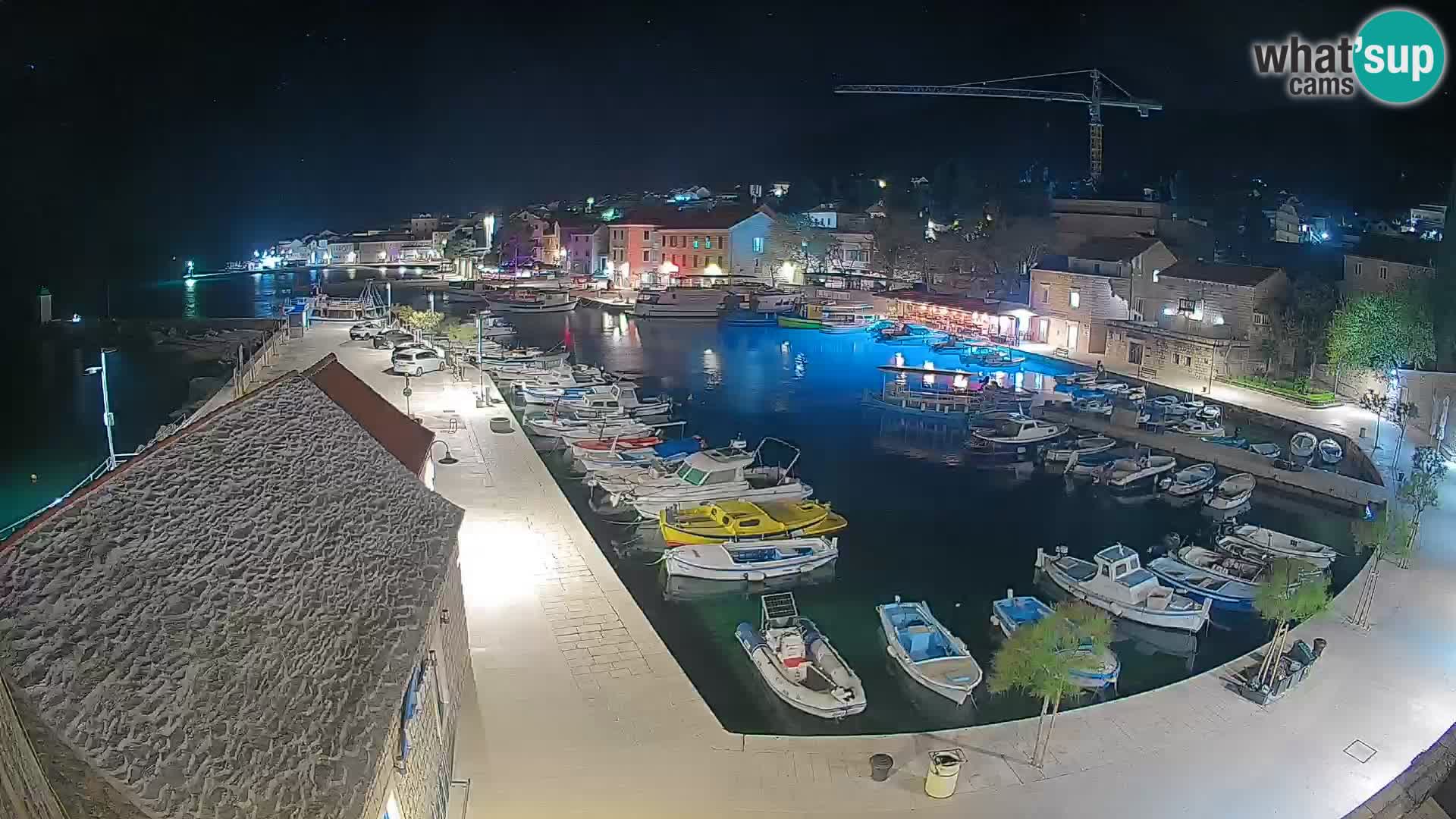 Webcam Bol Hafen – Liveblick auf Bol Riva & Marina