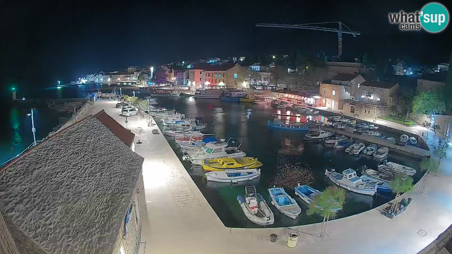 Webcam Bol Harbour – Live View of Bol Riva & Marina