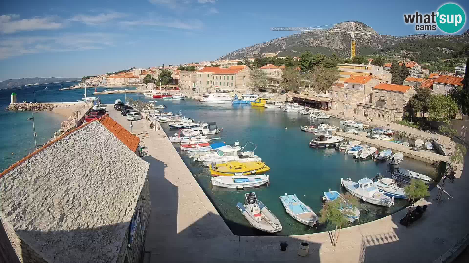 Webcam porto di Bol – Vista live sulla Riva e Marina