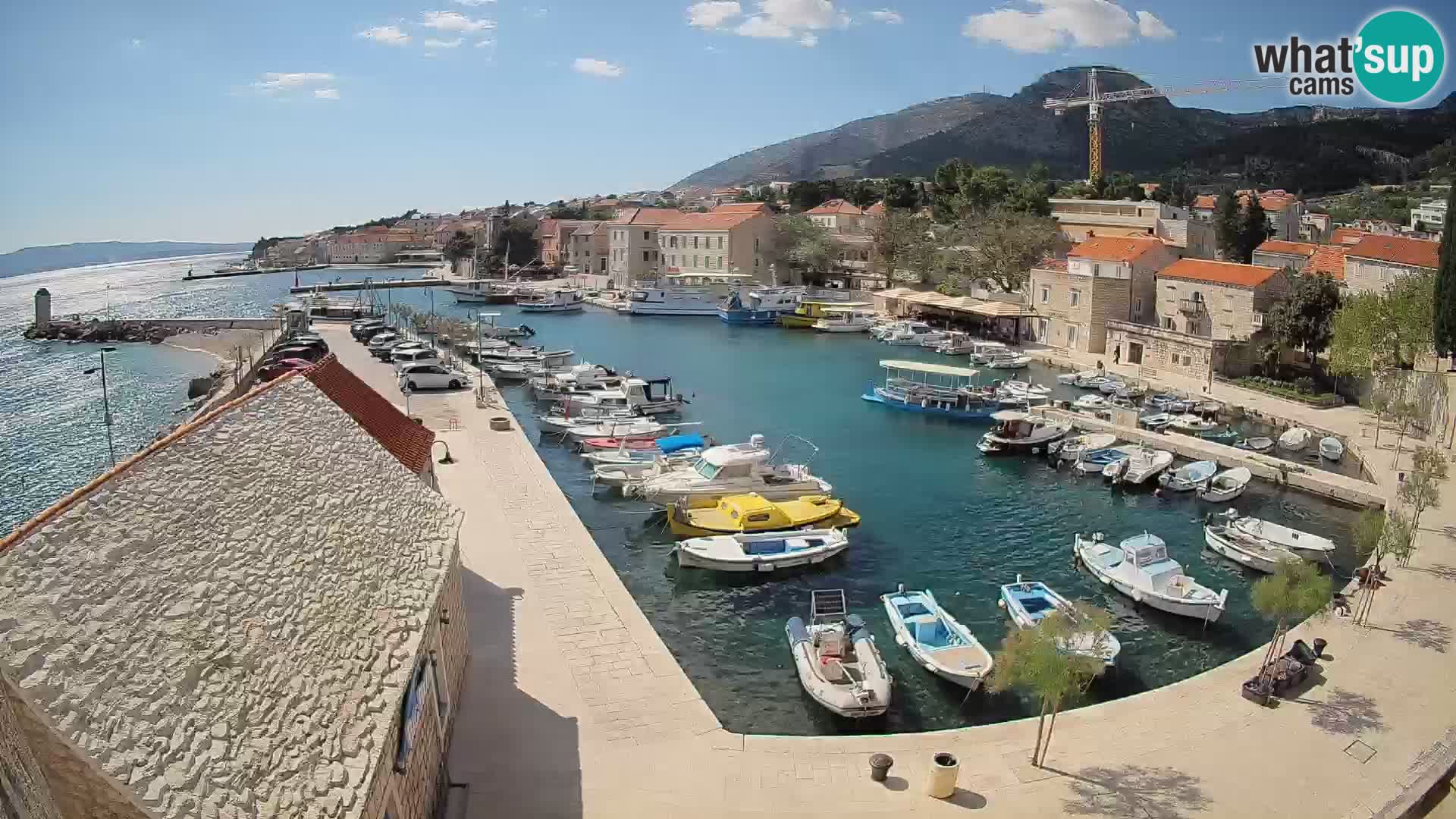 Webcam Bol Hafen – Liveblick auf Bol Riva & Marina