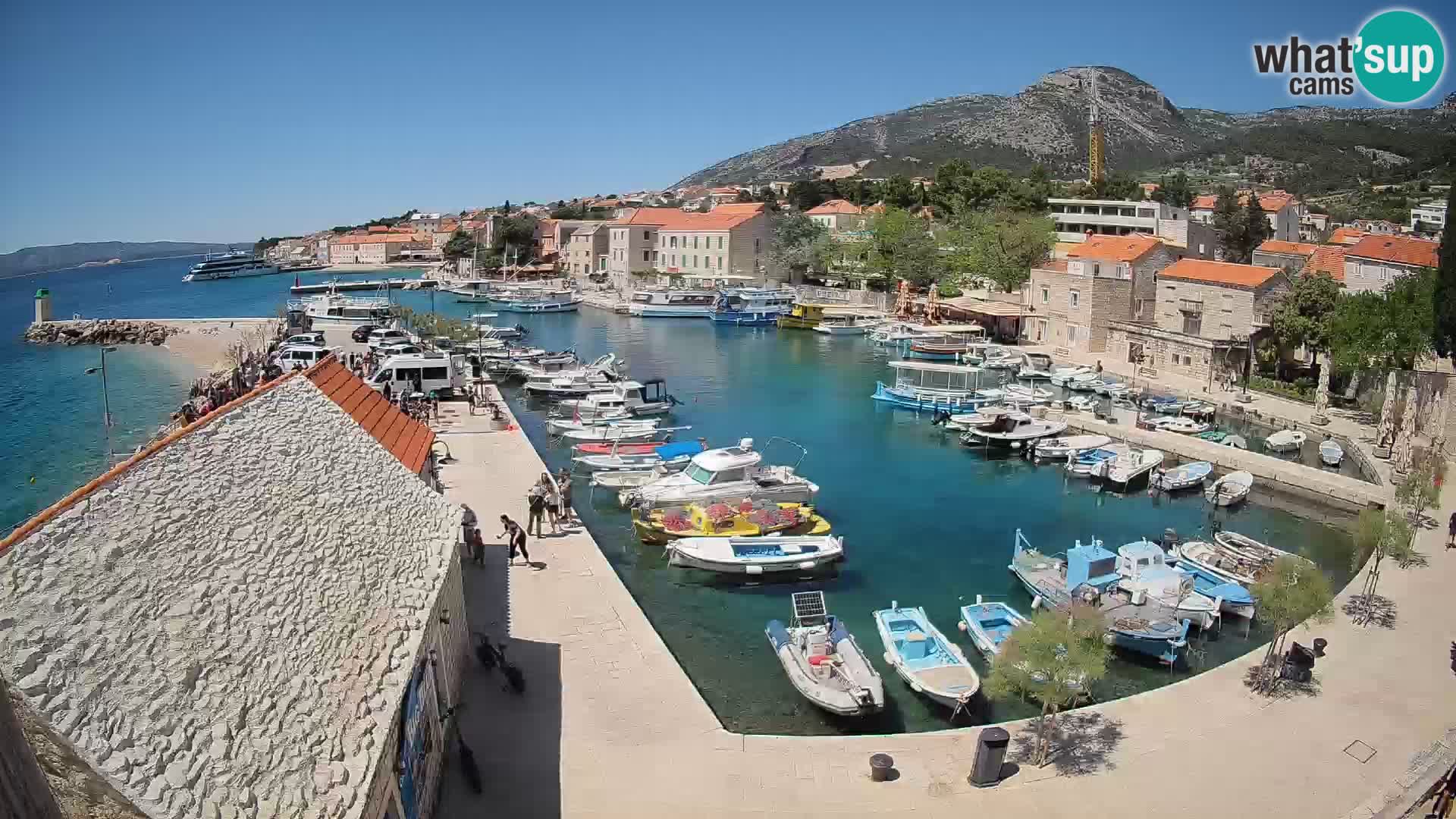 Webcam Bol Hafen – Liveblick auf Bol Riva & Marina