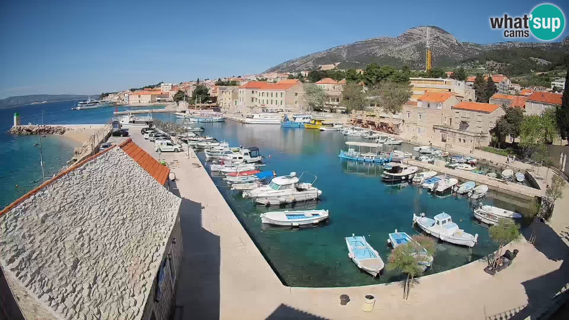 Webcam Bol Hafen – Liveblick auf Bol Riva & Marina