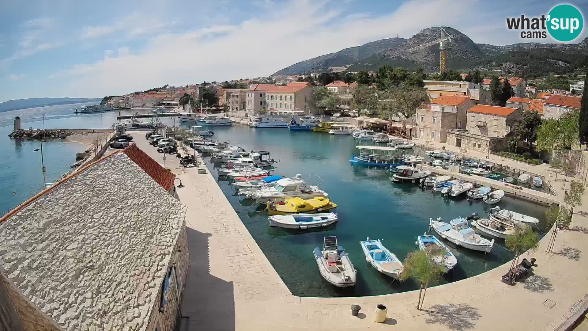 Webcam Bol Harbour – Live View of Bol Riva & Marina