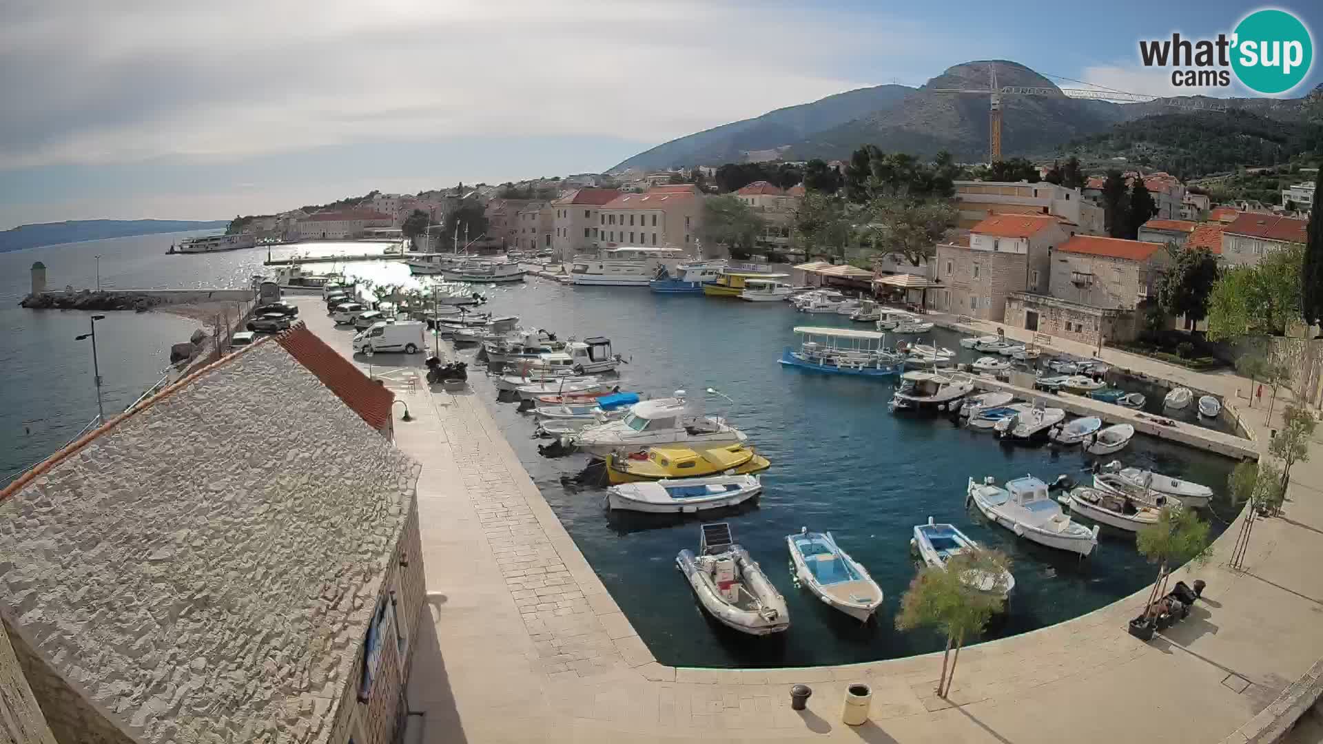 Webcam Bol Harbour – Live View of Bol Riva & Marina