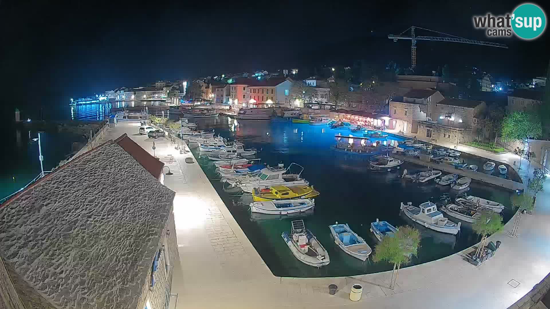 Webcam Bol Harbour – Live View of Bol Riva & Marina