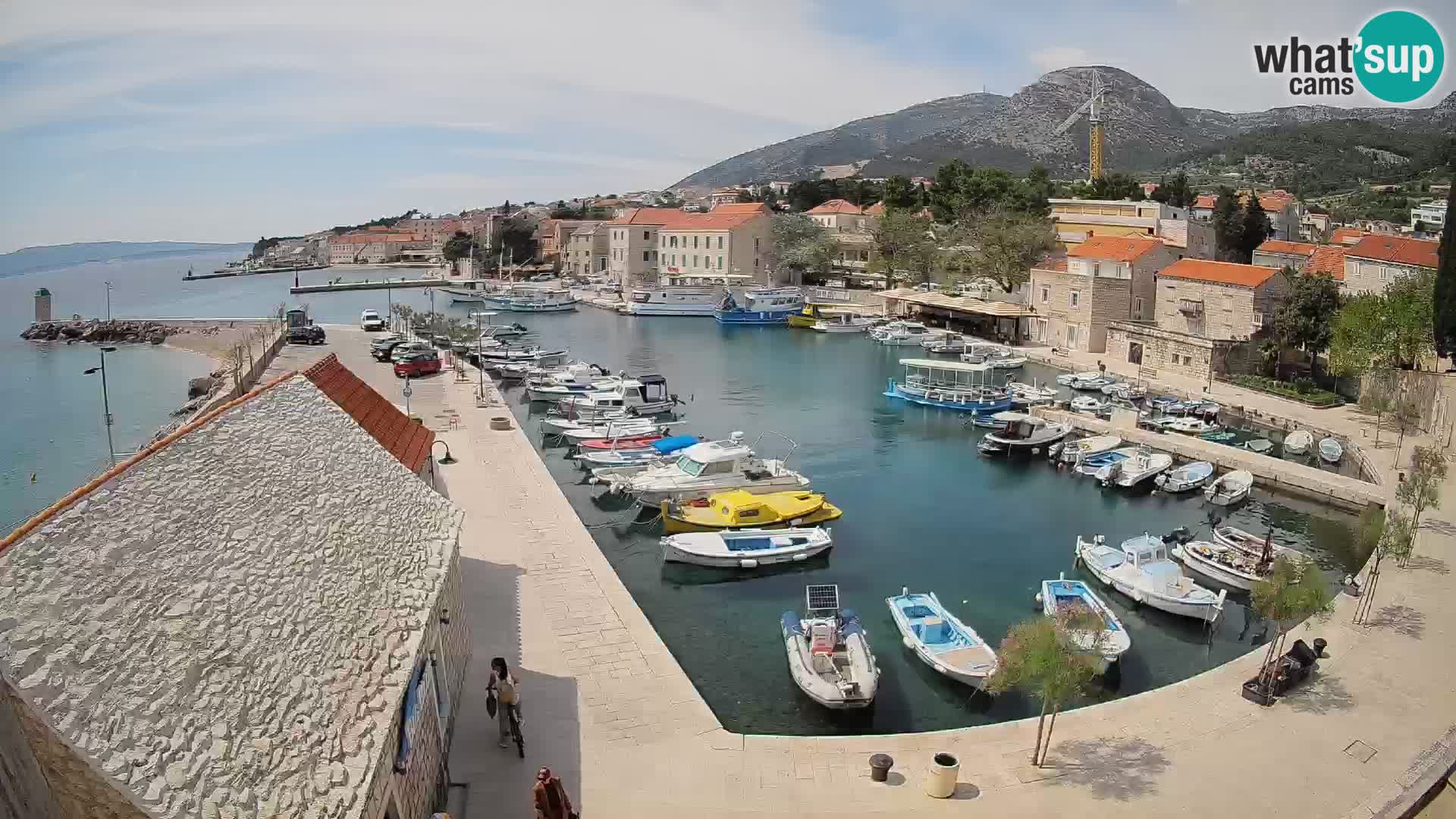 Webcam Bol Harbour – Live View of Bol Riva & Marina