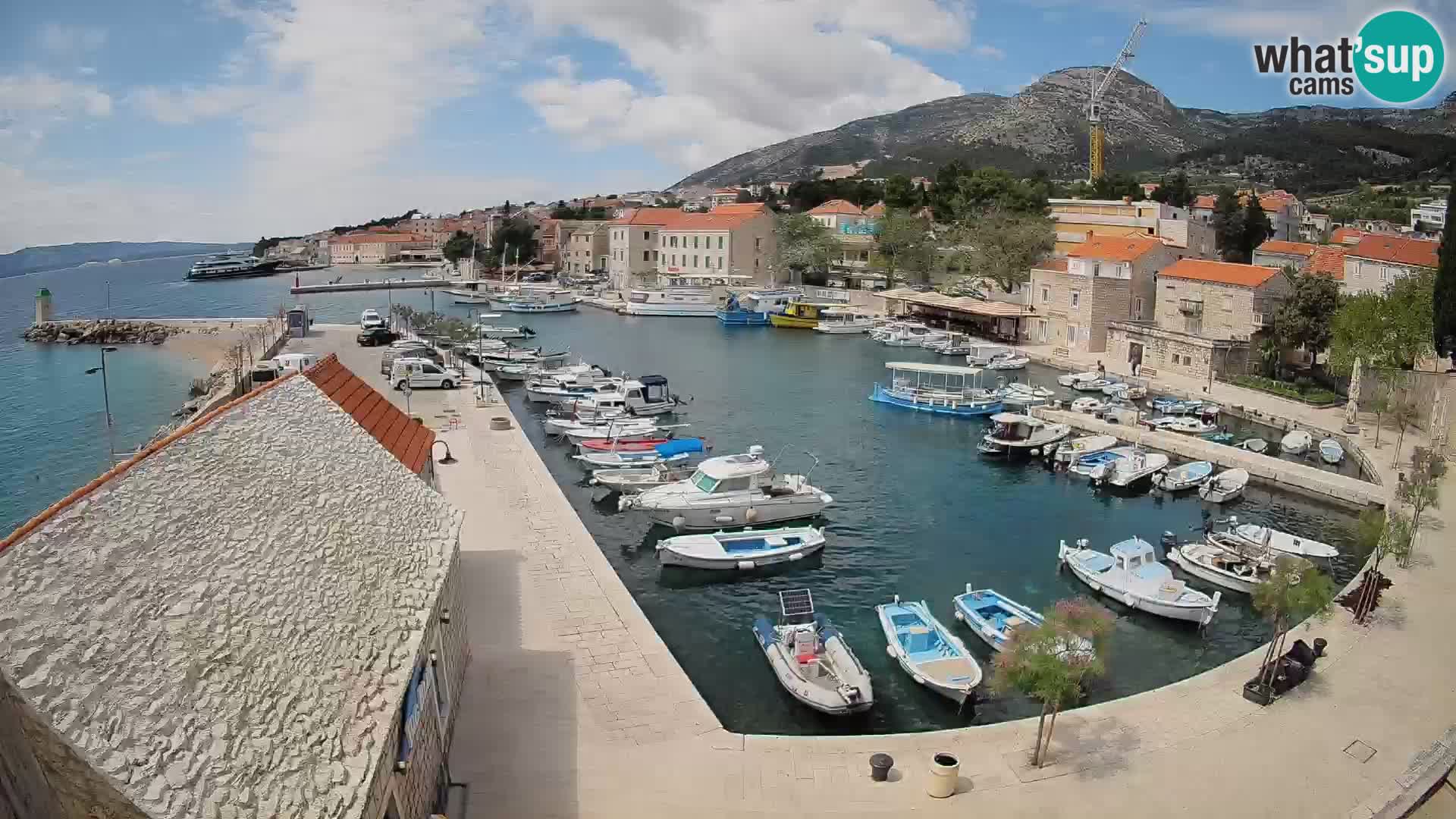 Webcam Bol Harbour – Live View of Bol Riva & Marina