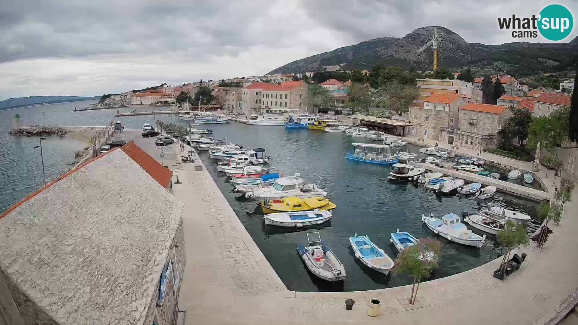 Webcam Bol Harbour – Live View of Bol Riva & Marina