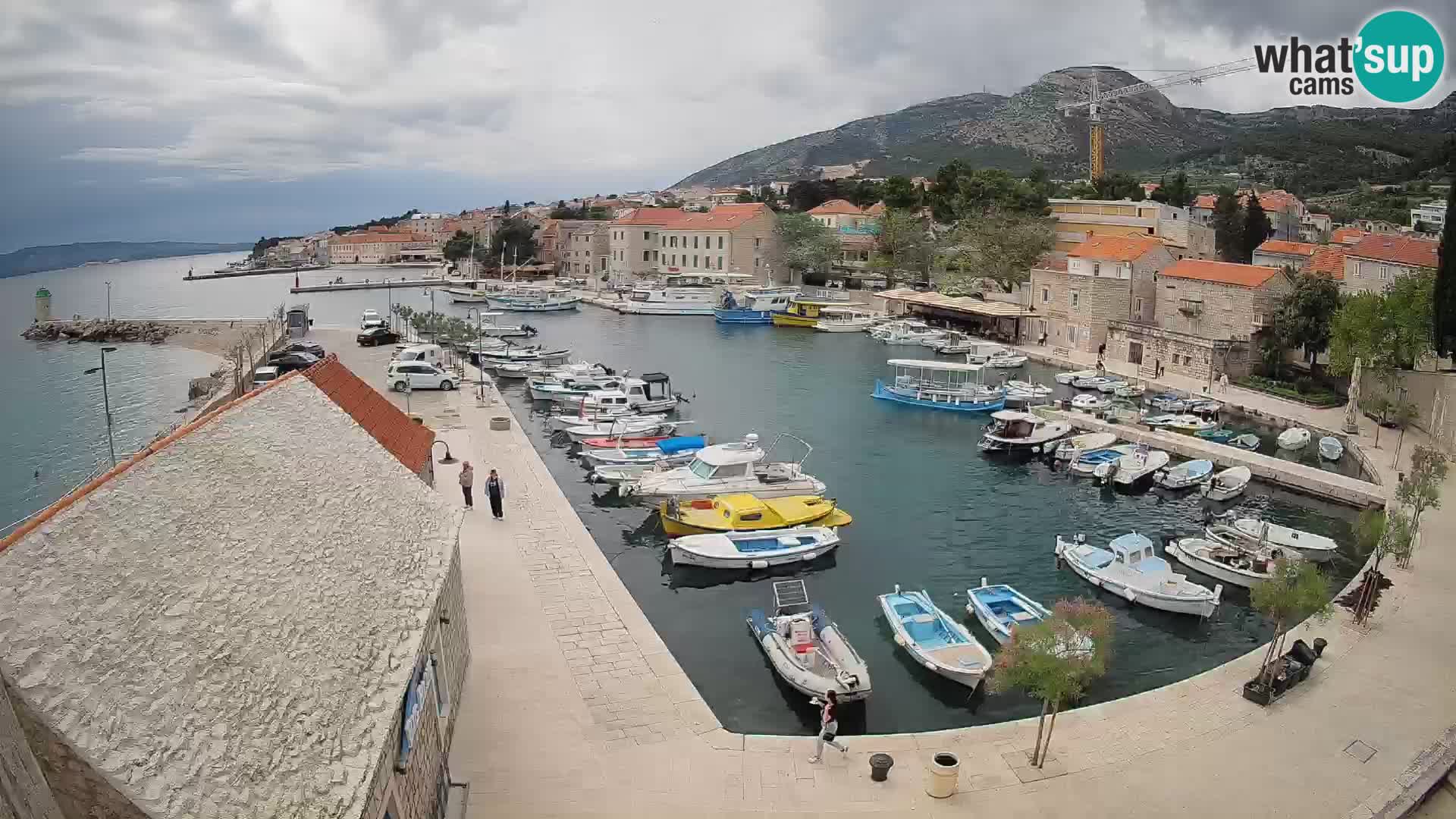 Webcam Bol Harbour – Live View of Bol Riva & Marina