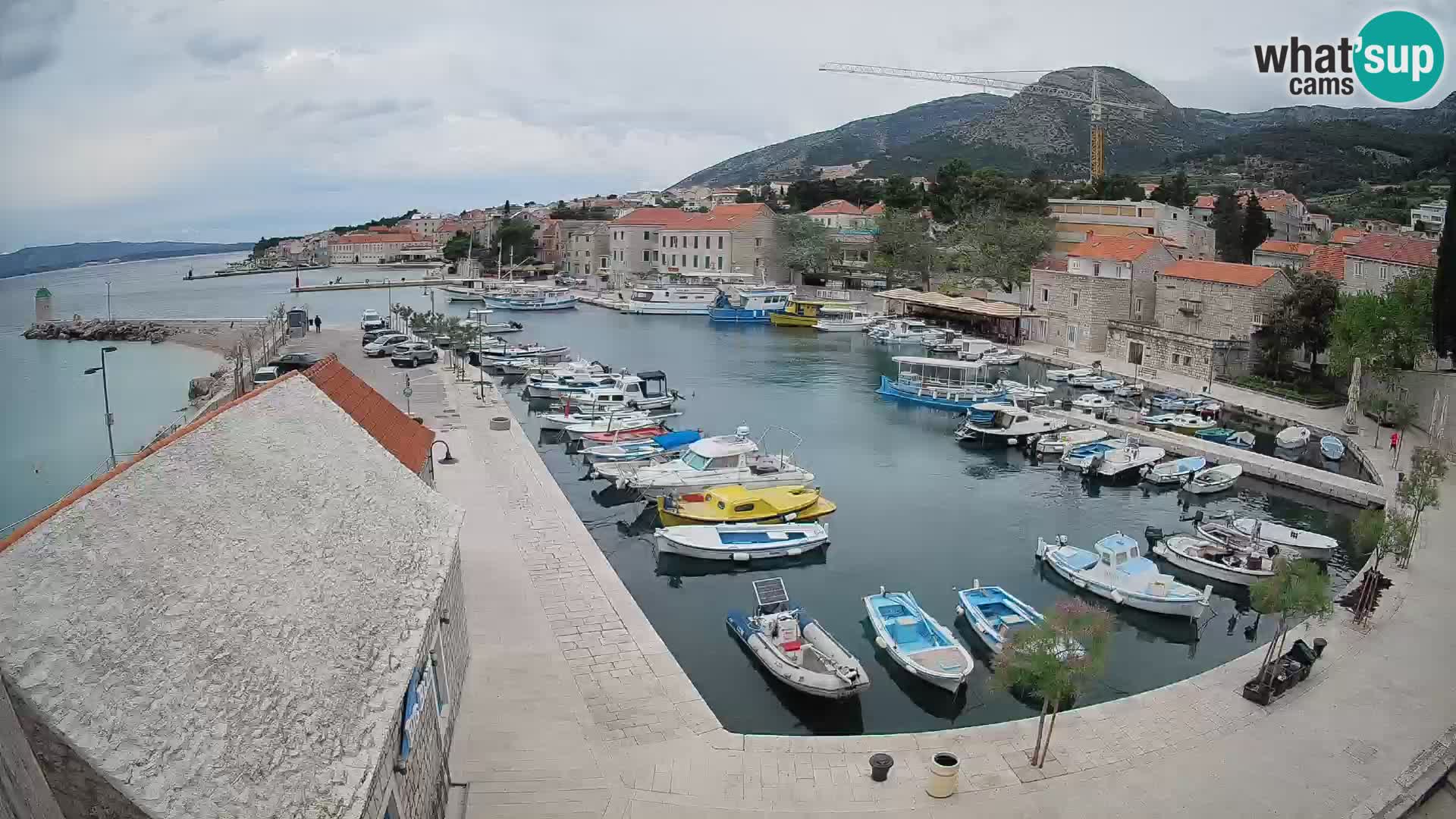Webcam Bol Hafen – Liveblick auf Bol Riva & Marina