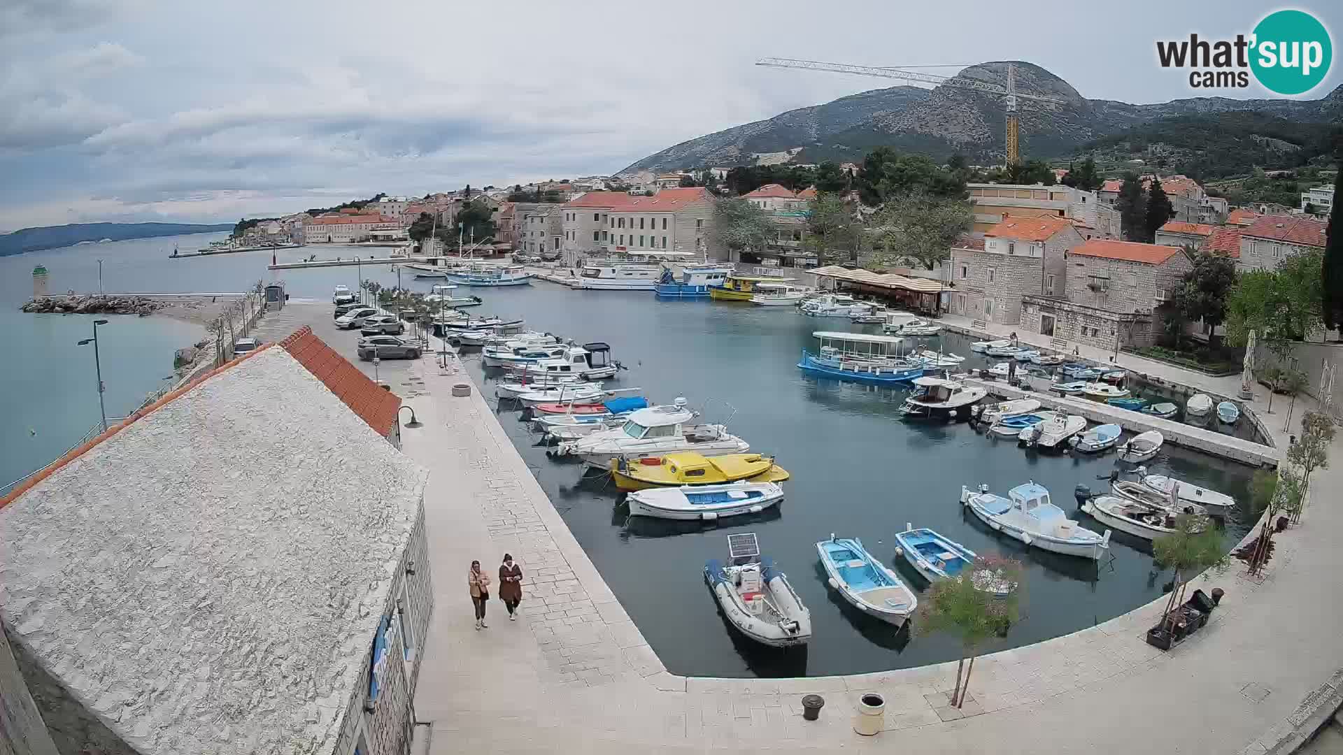 Webcam Bol Hafen – Liveblick auf Bol Riva & Marina