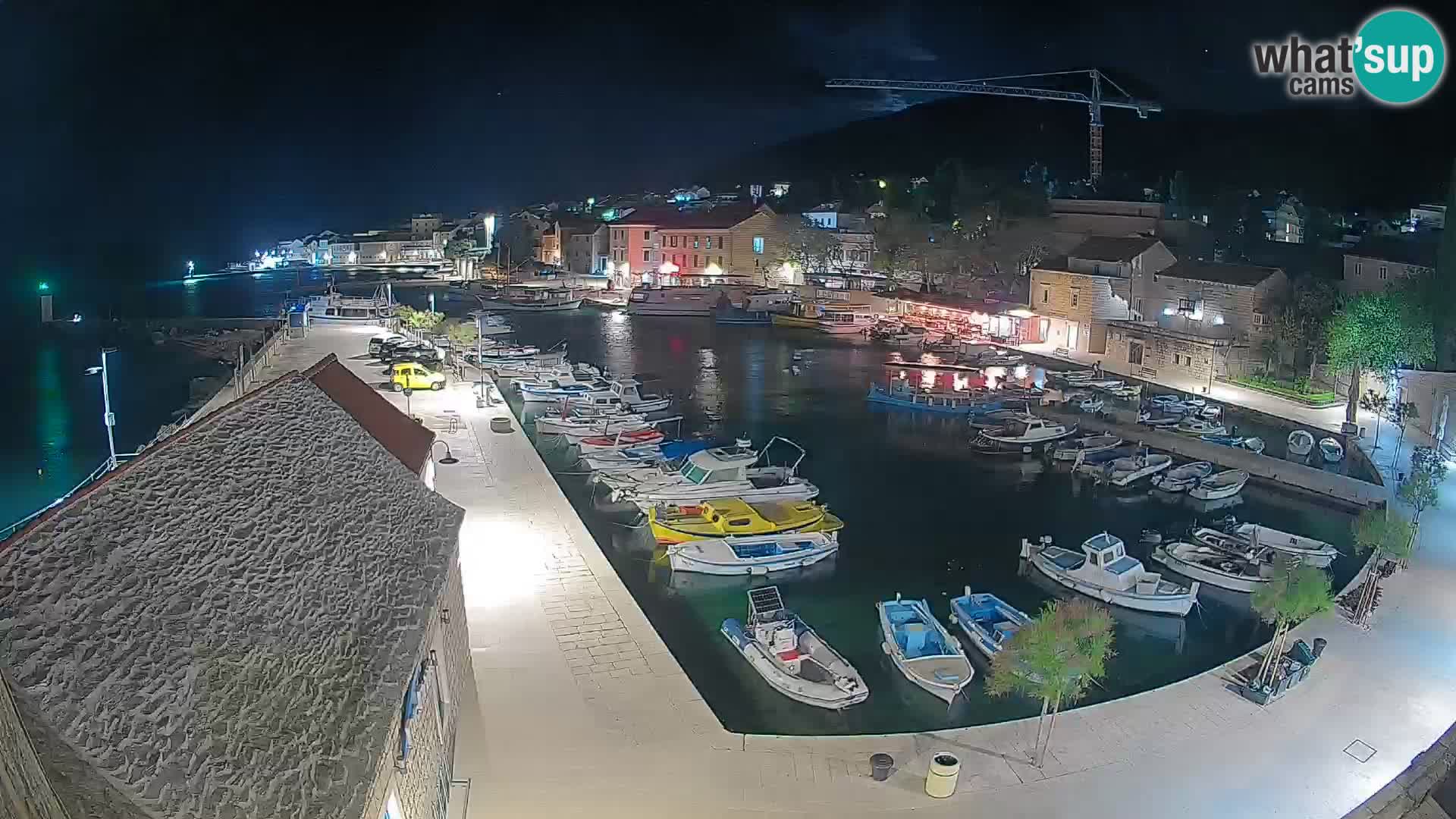 Webcam Bol Hafen – Liveblick auf Bol Riva & Marina