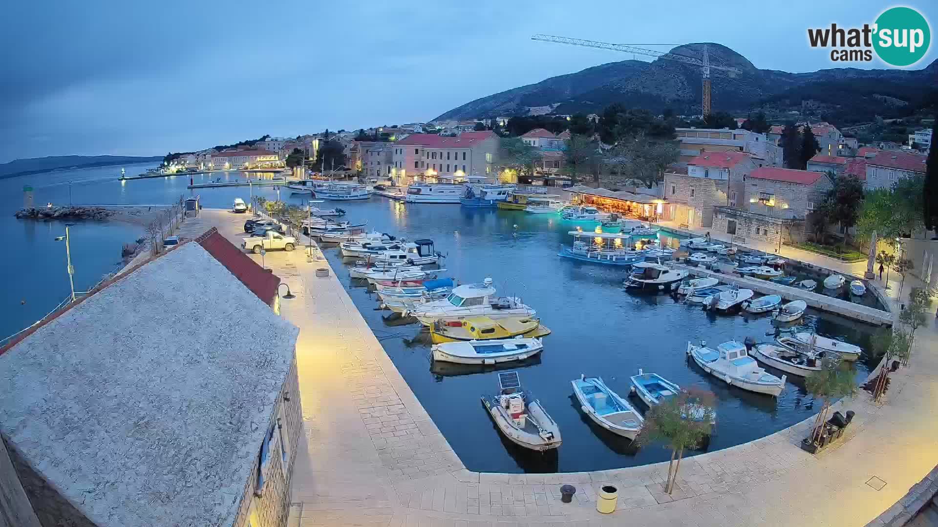 Webcam Bol Hafen – Liveblick auf Bol Riva & Marina