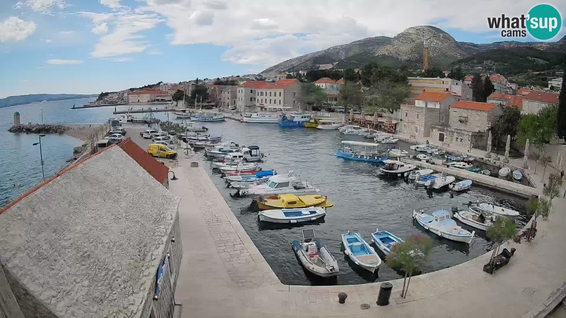 Webcam Bol Hafen – Liveblick auf Bol Riva & Marina