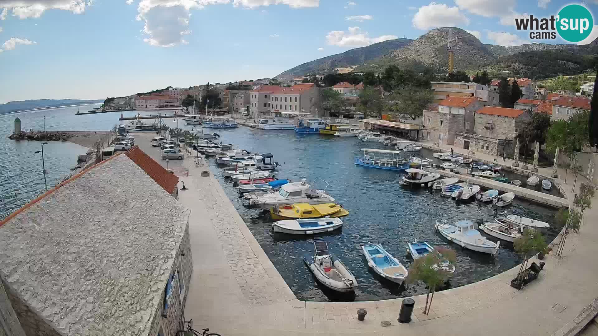 Webcam Bol Hafen – Liveblick auf Bol Riva & Marina
