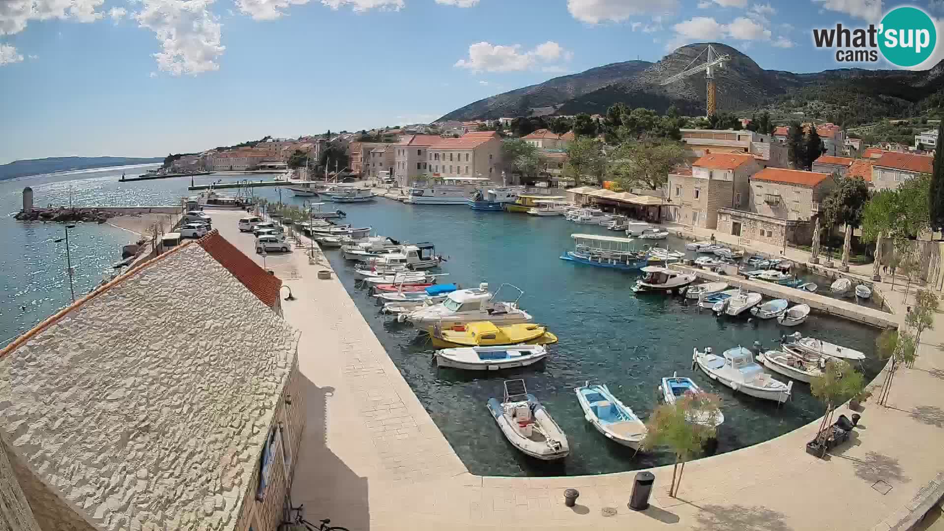 Webcam Bol Hafen – Liveblick auf Bol Riva & Marina