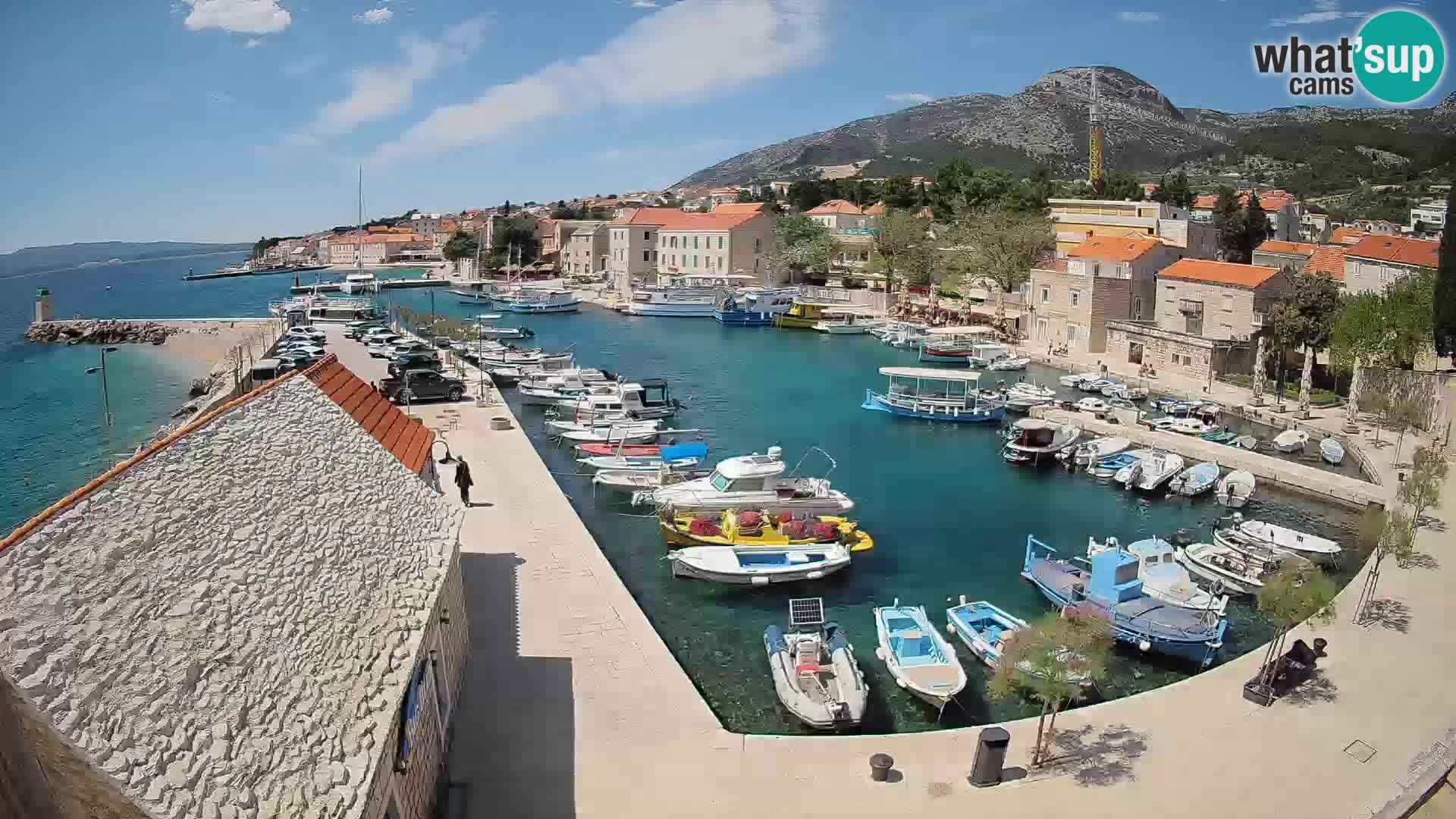 Webcam porto di Bol – Vista live sulla Riva e Marina