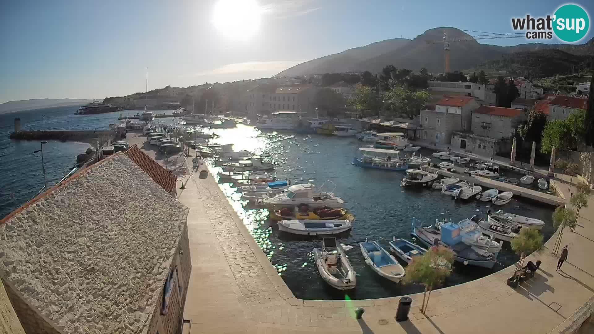 Webcam Bol Hafen – Liveblick auf Bol Riva & Marina