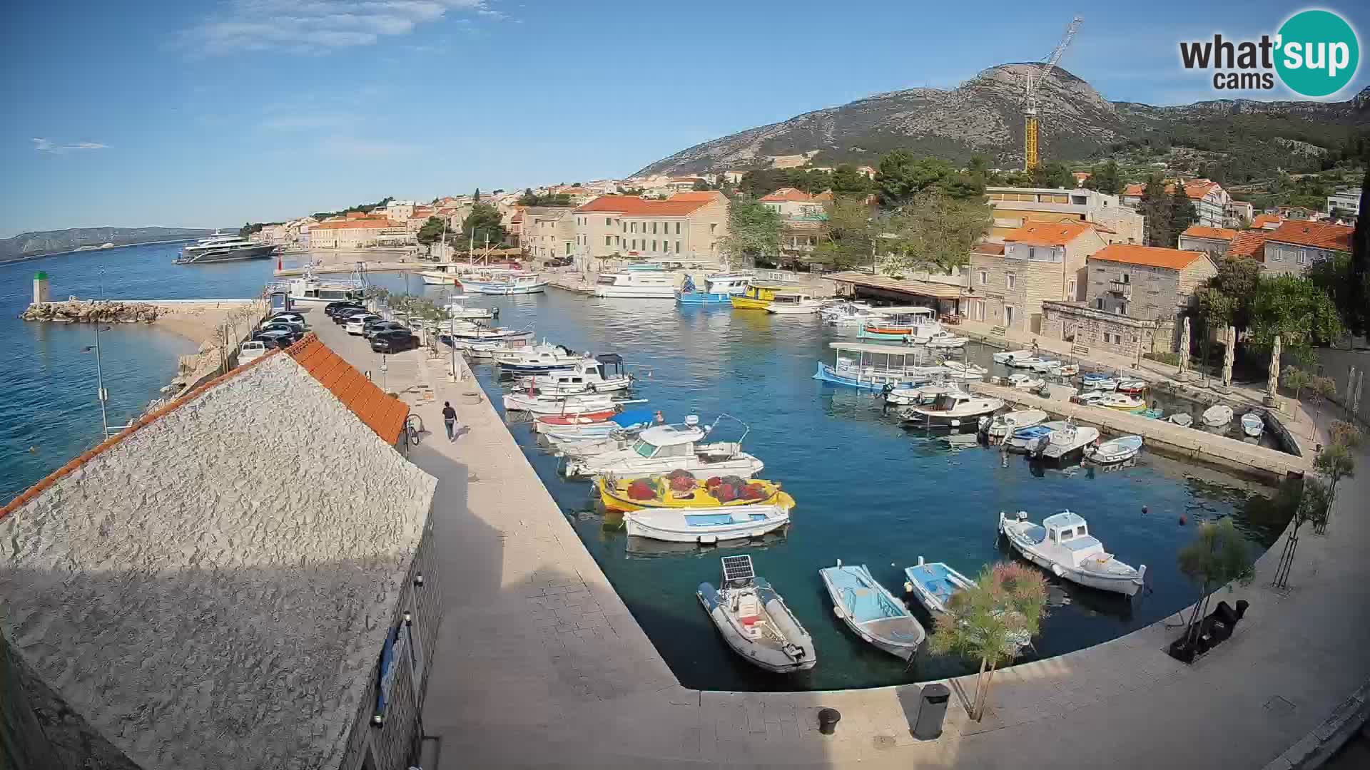 Webcam Bol Harbour – Live View of Bol Riva & Marina